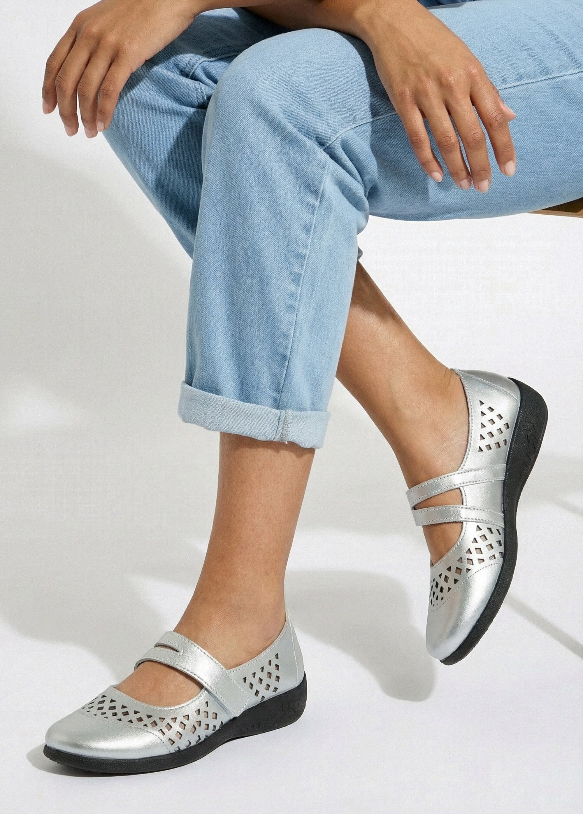 Bailarinas_bebé_piel_ancho_cómodo_Plata_iridiscente_SF1_slim