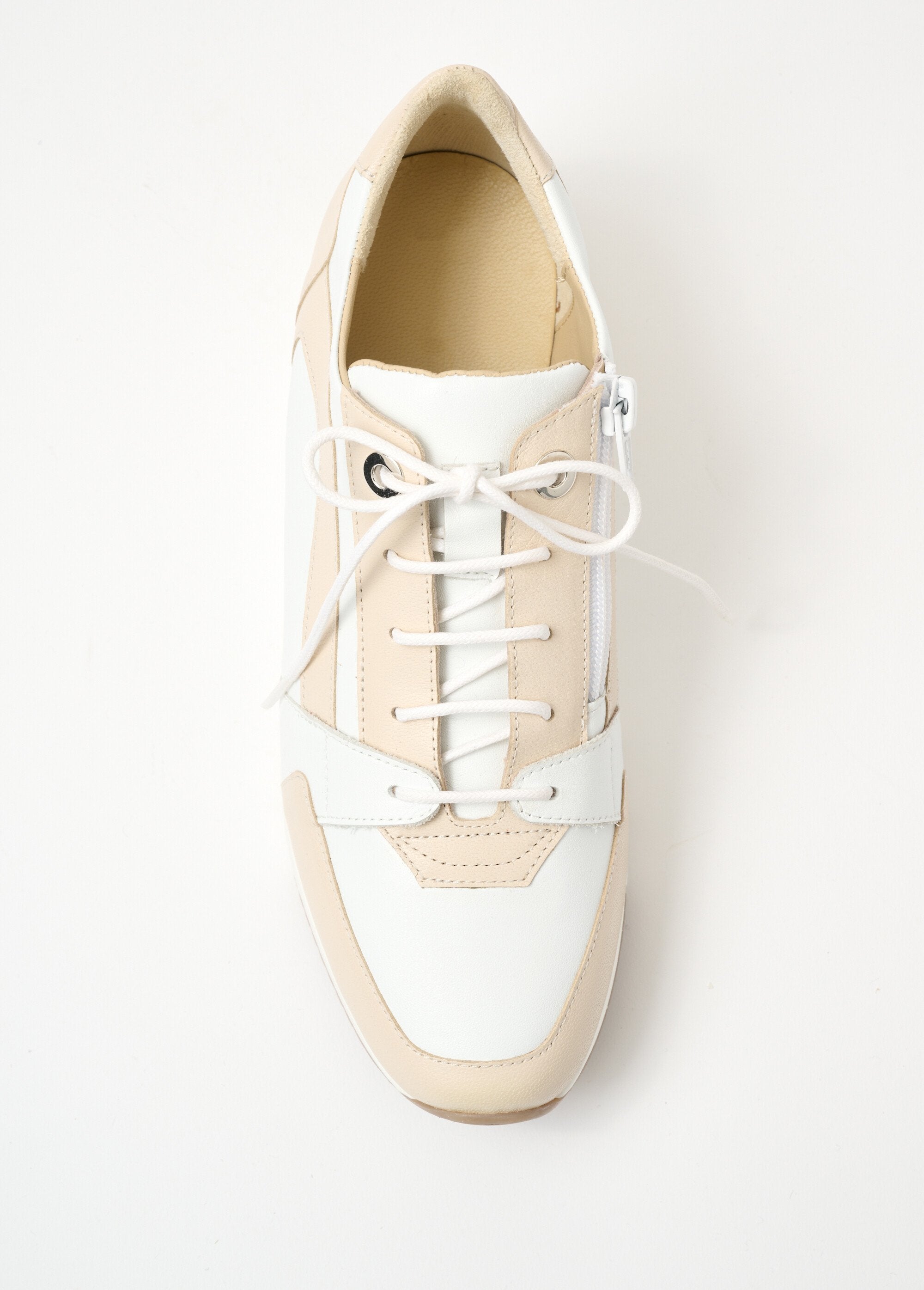 Deportivas_anchas_confort_bicolor_piel_Beige_y_blanco_OV1_slim