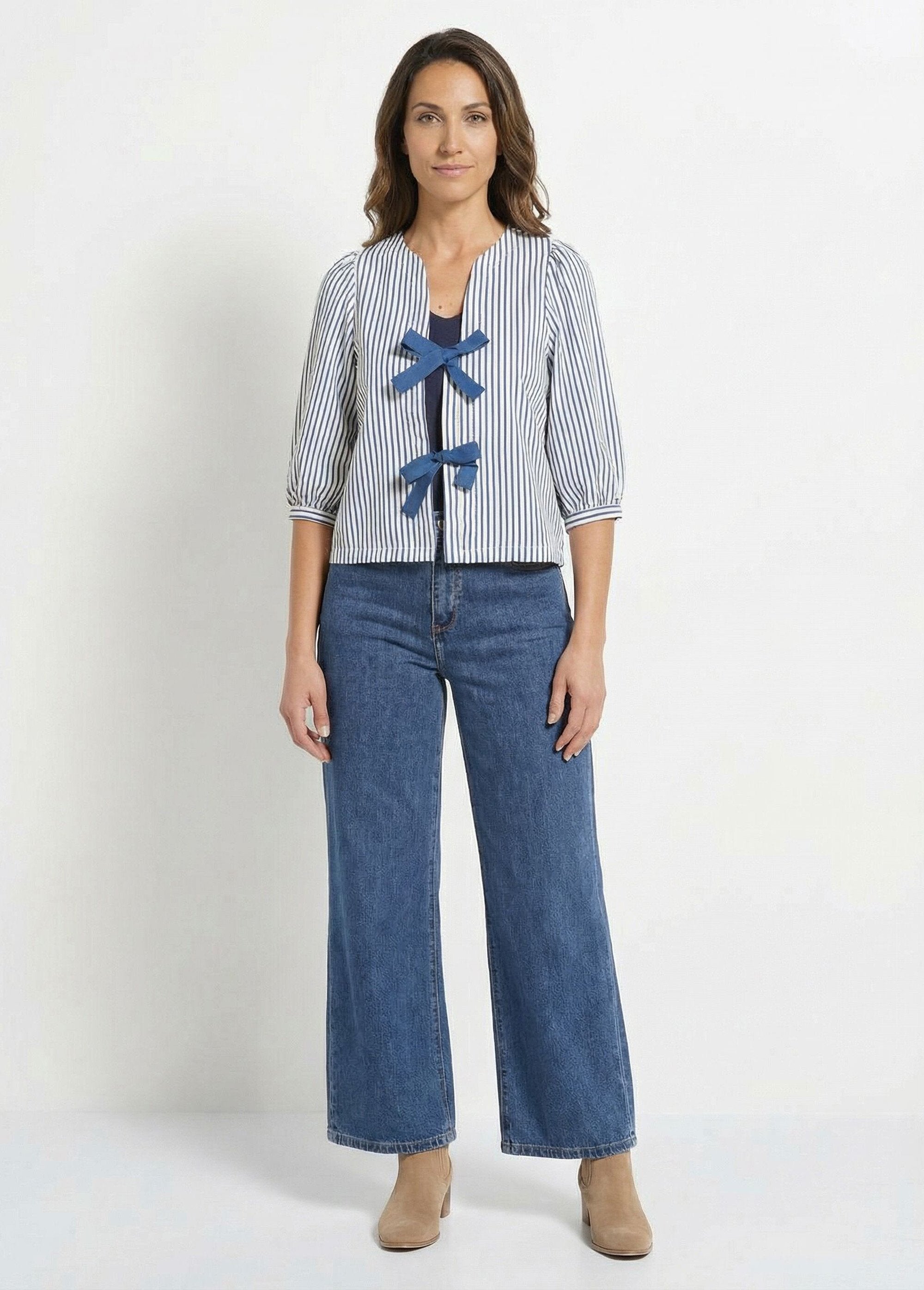 Blusa_de_manga_3/4_con_lazos_elegantes_Azul_y_crudo_SF1_slim