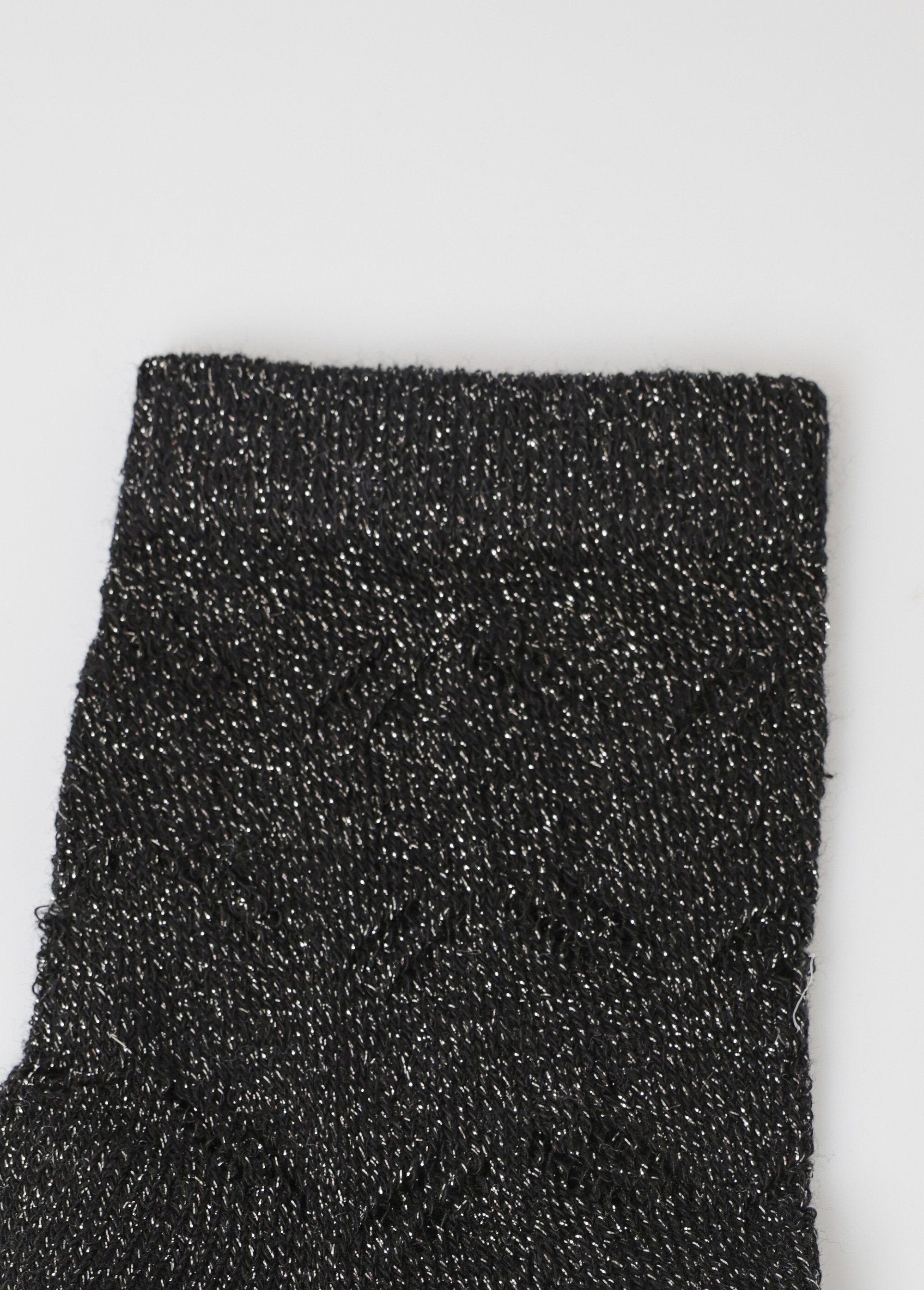 Calcetines_calados_con_chevrones_metalizados_Negro_DE3_slim