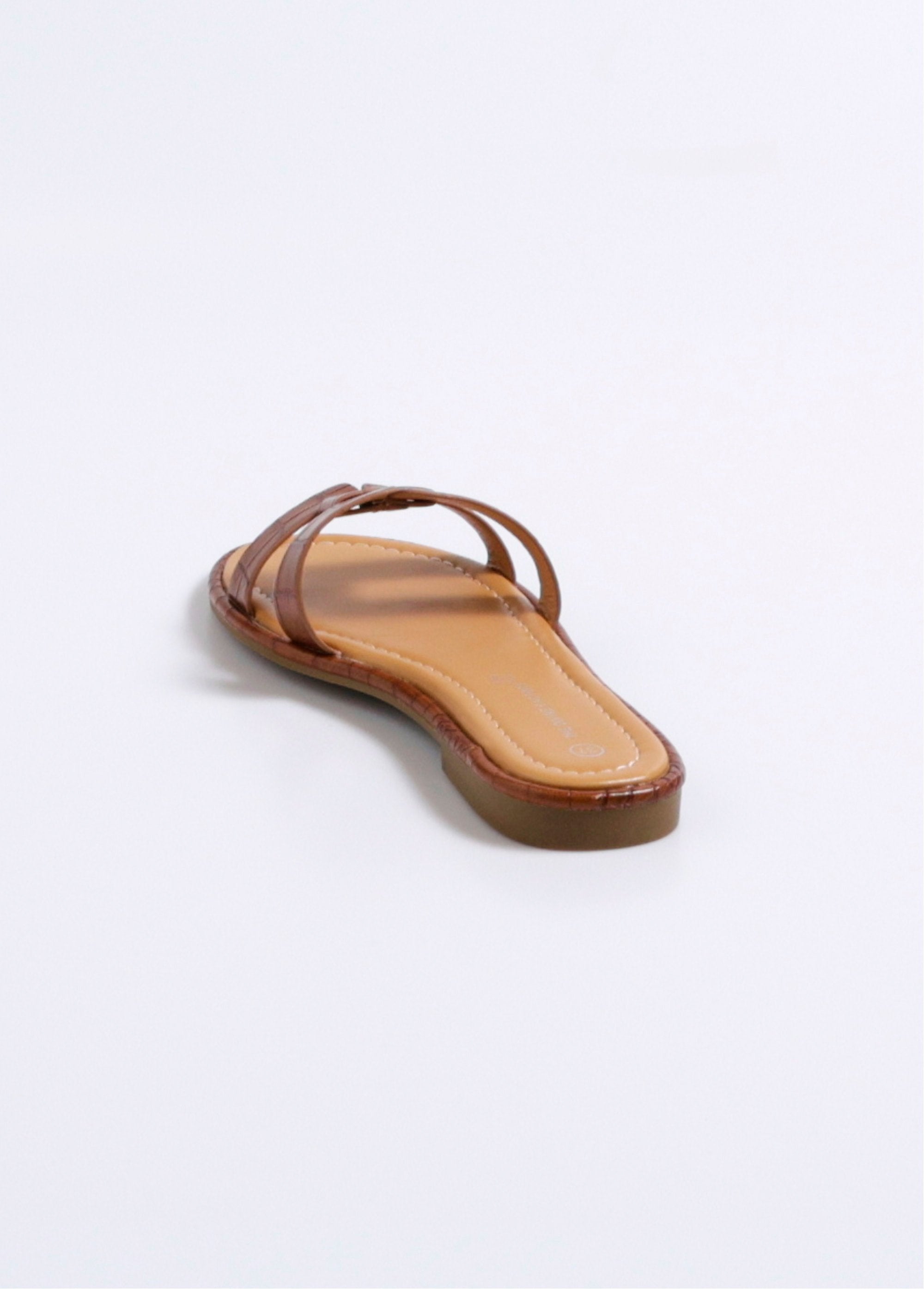 Elegantes_mules_planos_estilo_cocodrilo_camello_DO1_slim