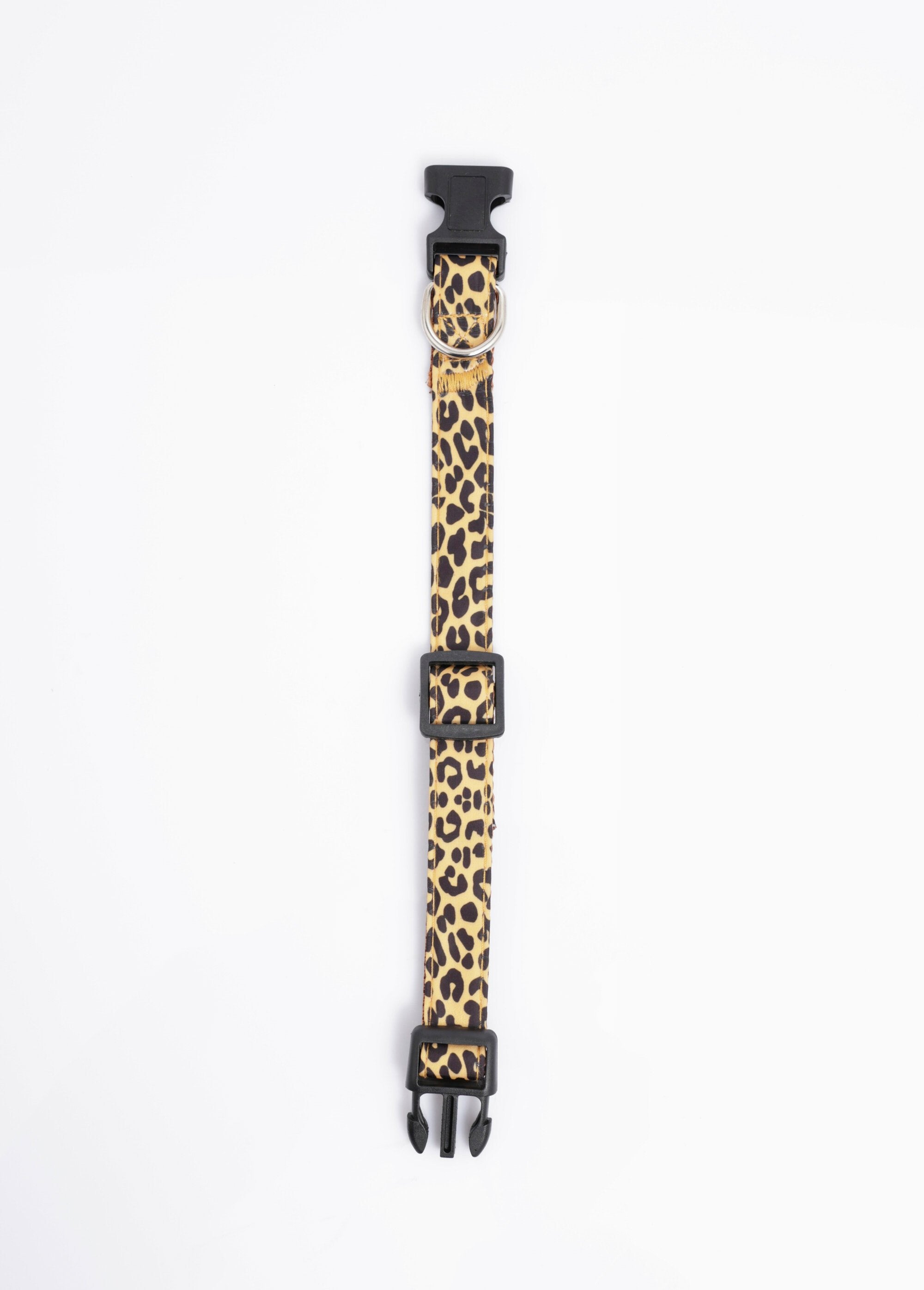Collar_y_correa_para_perro_con_estampado_de_leopardo_AMARILLO_DE3_slim