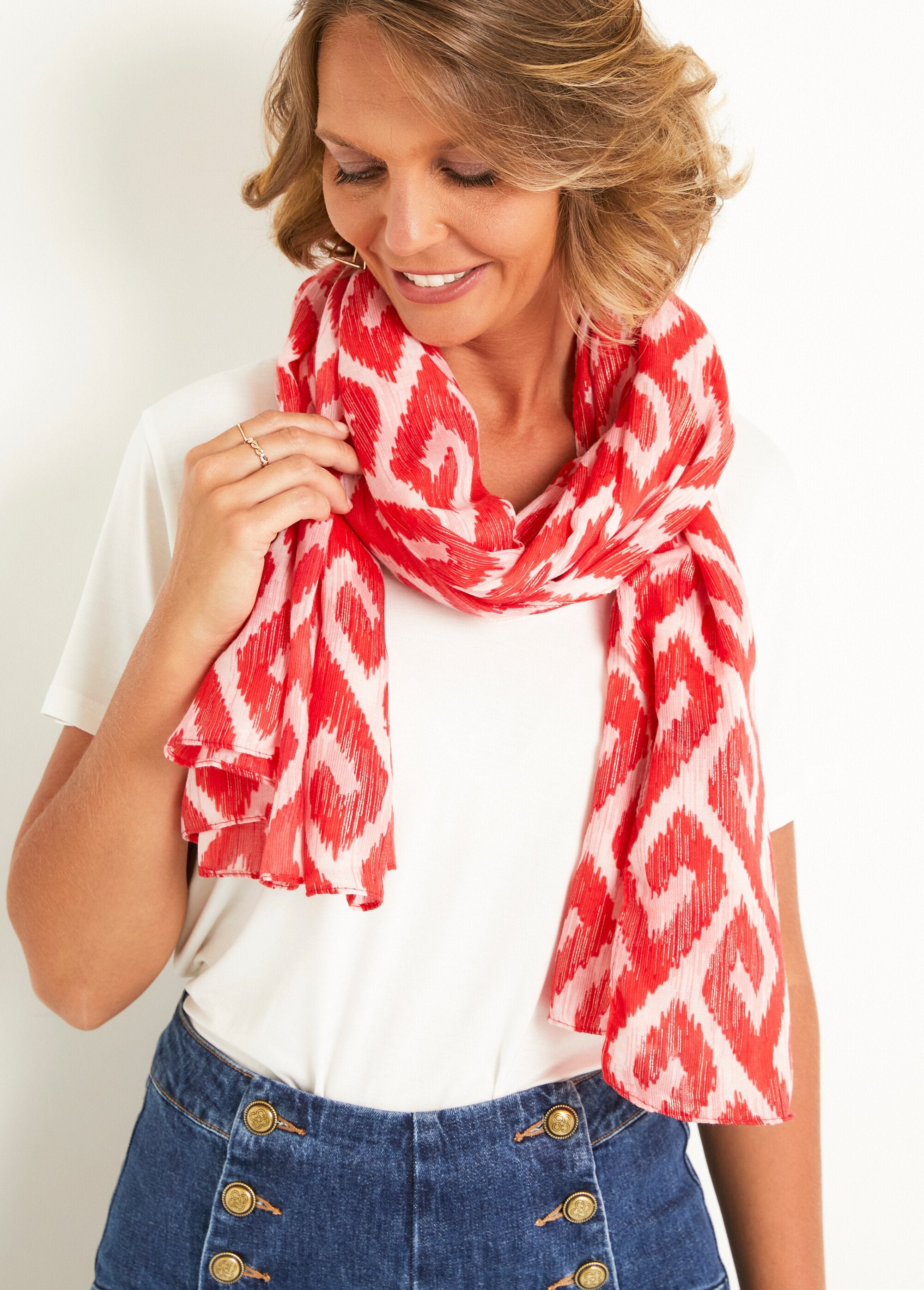 Estola_con_estampado_étnico_Coral_FA2_slim