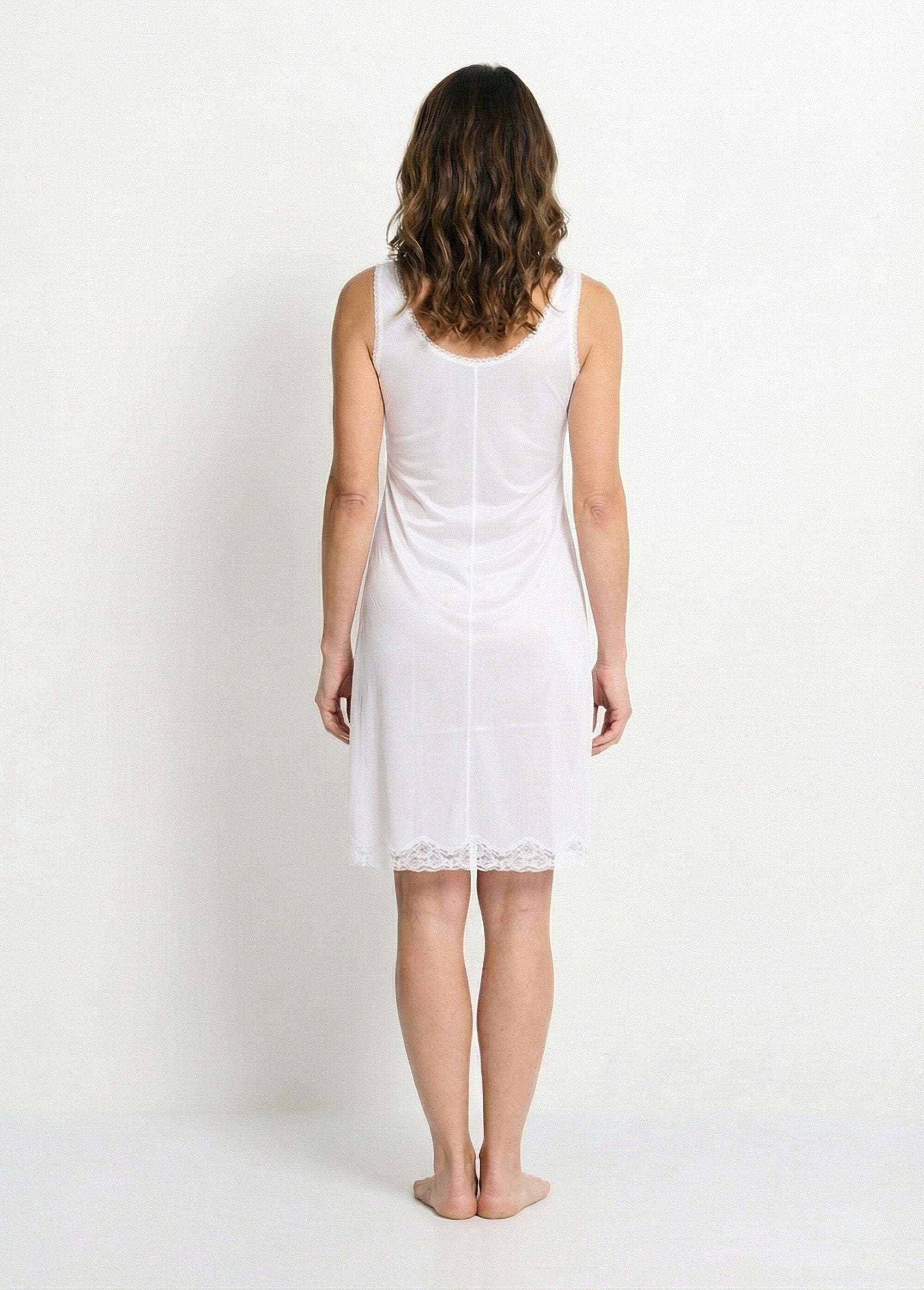 Vestido_lencero_antiestático_de_encaje_Calais_Blanco,_Blanca_DO1_slim