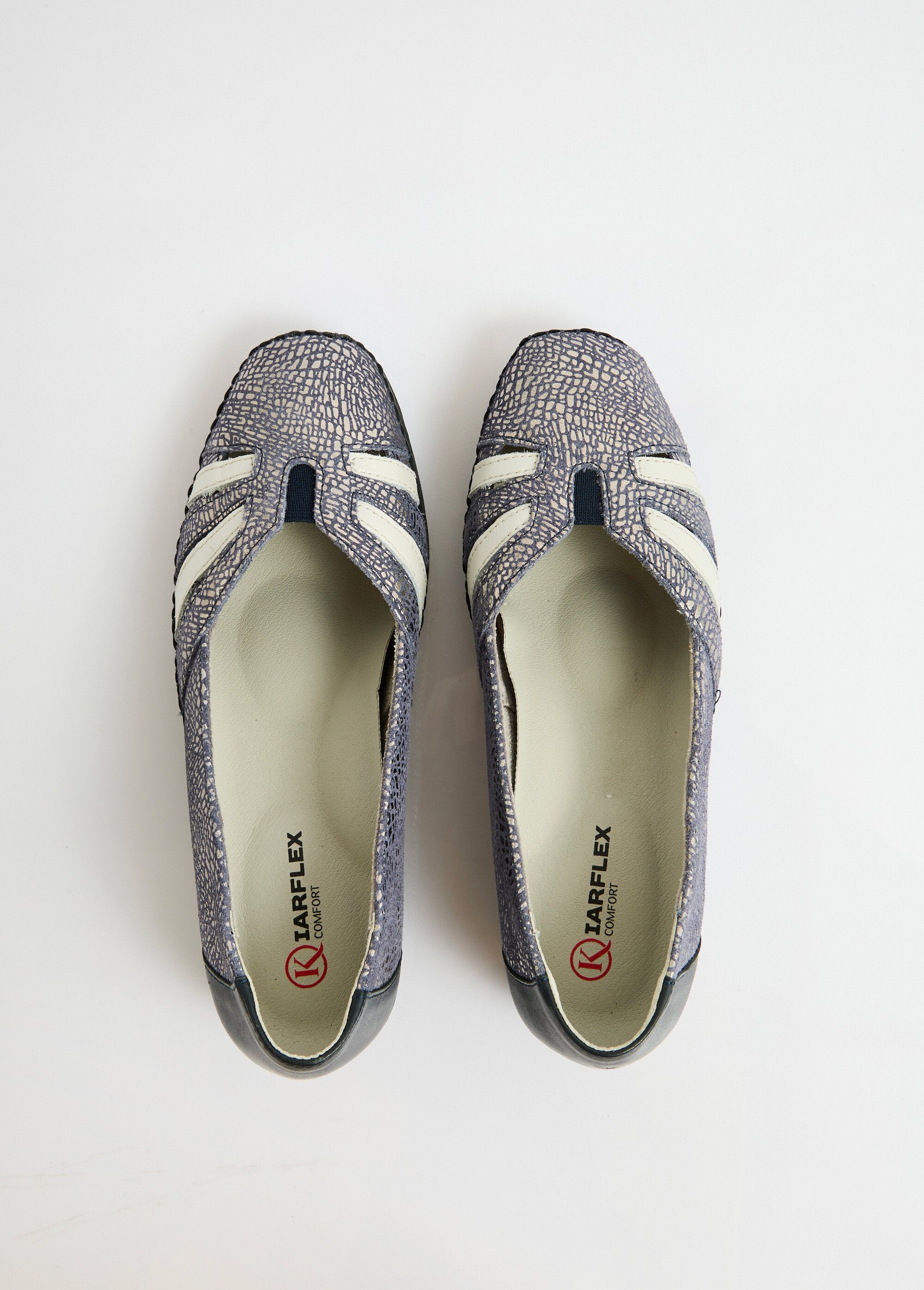 Mocasines_de_cuña_de_piel_con_ancho_suave_y_cómodo._Marina_OV1_slim