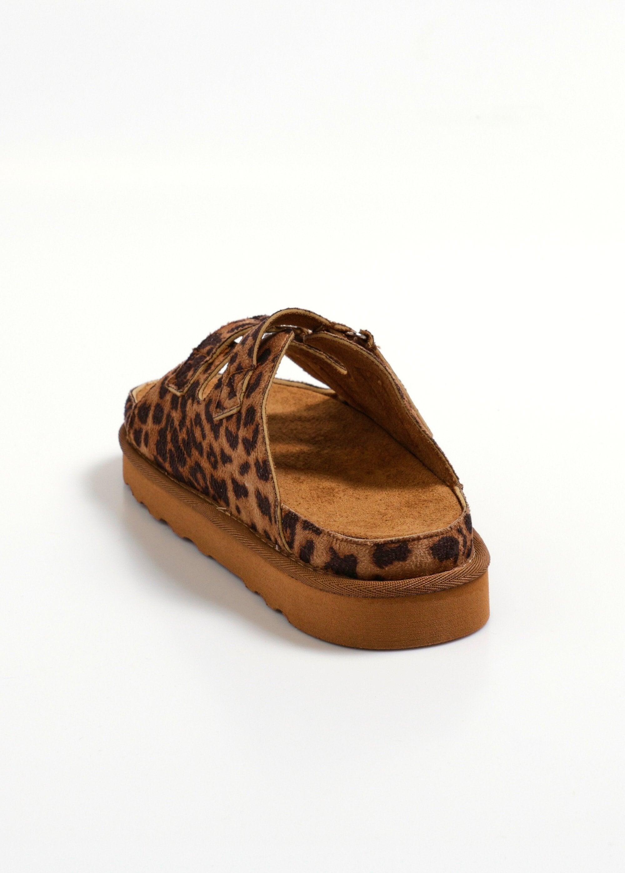 Mules_de_ante_con_cuña_y_velcro_Leopardo_DO1_slim
