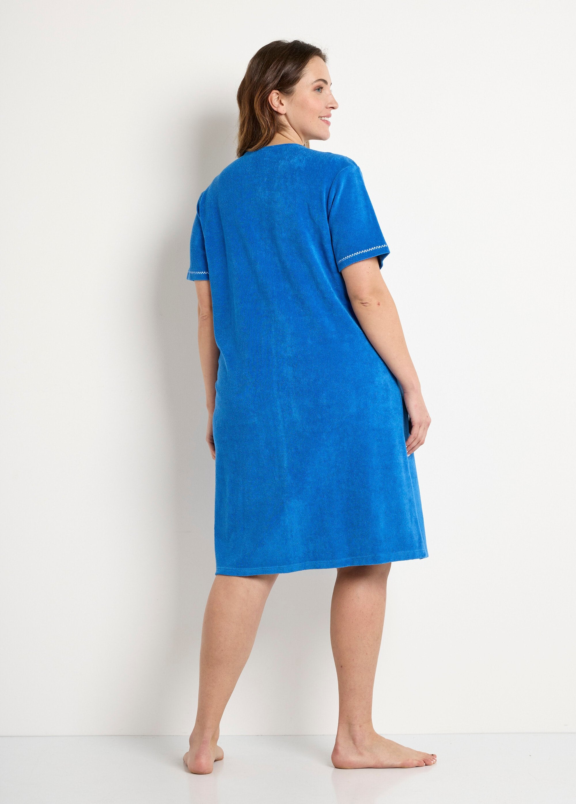 Albornoz_de_rizo_de_algodón_liso_con_cremallera_Azul_DO1_curvy