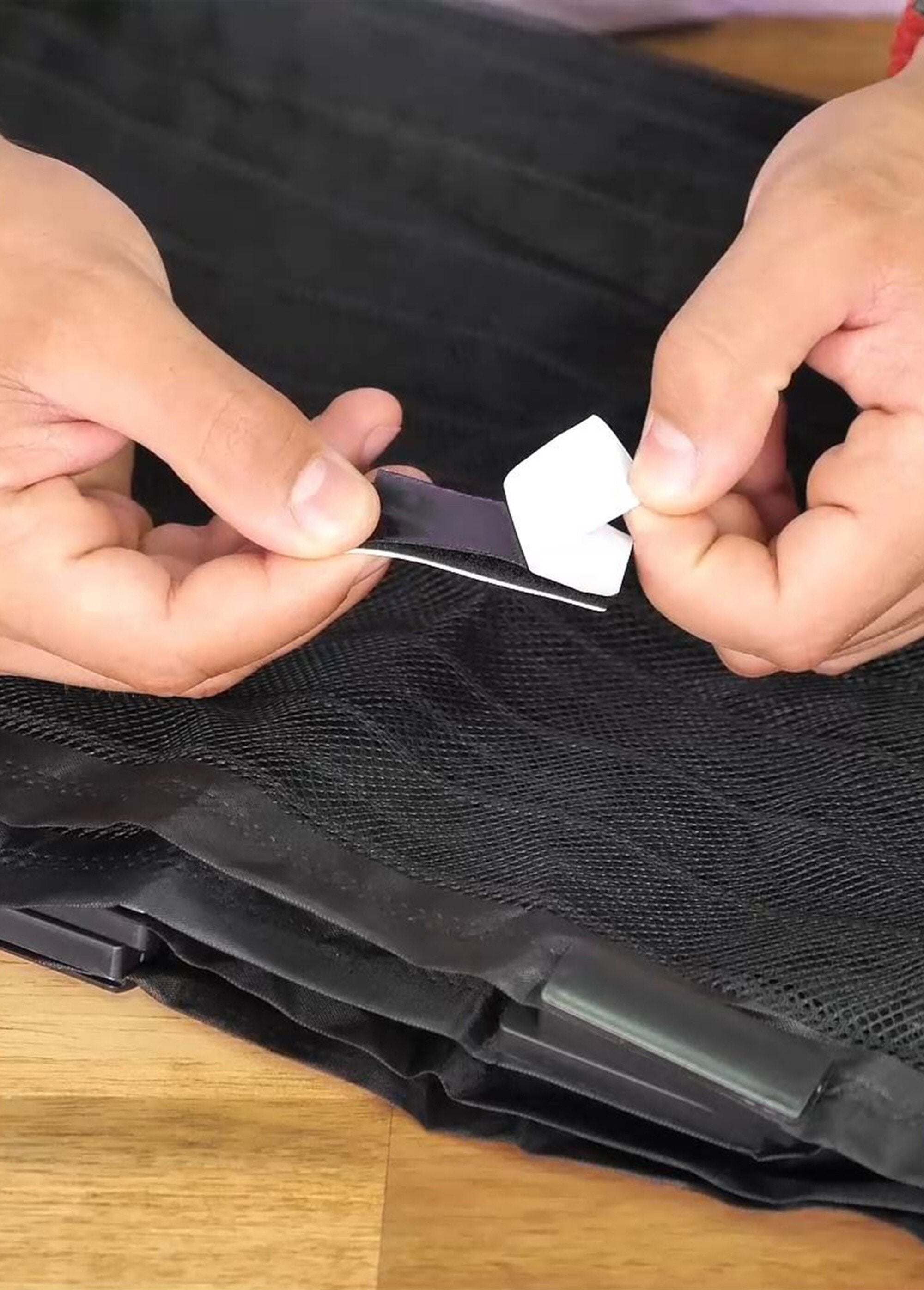 Mosquitera_magnética_de_2_paneles_Negro_DE6_slim