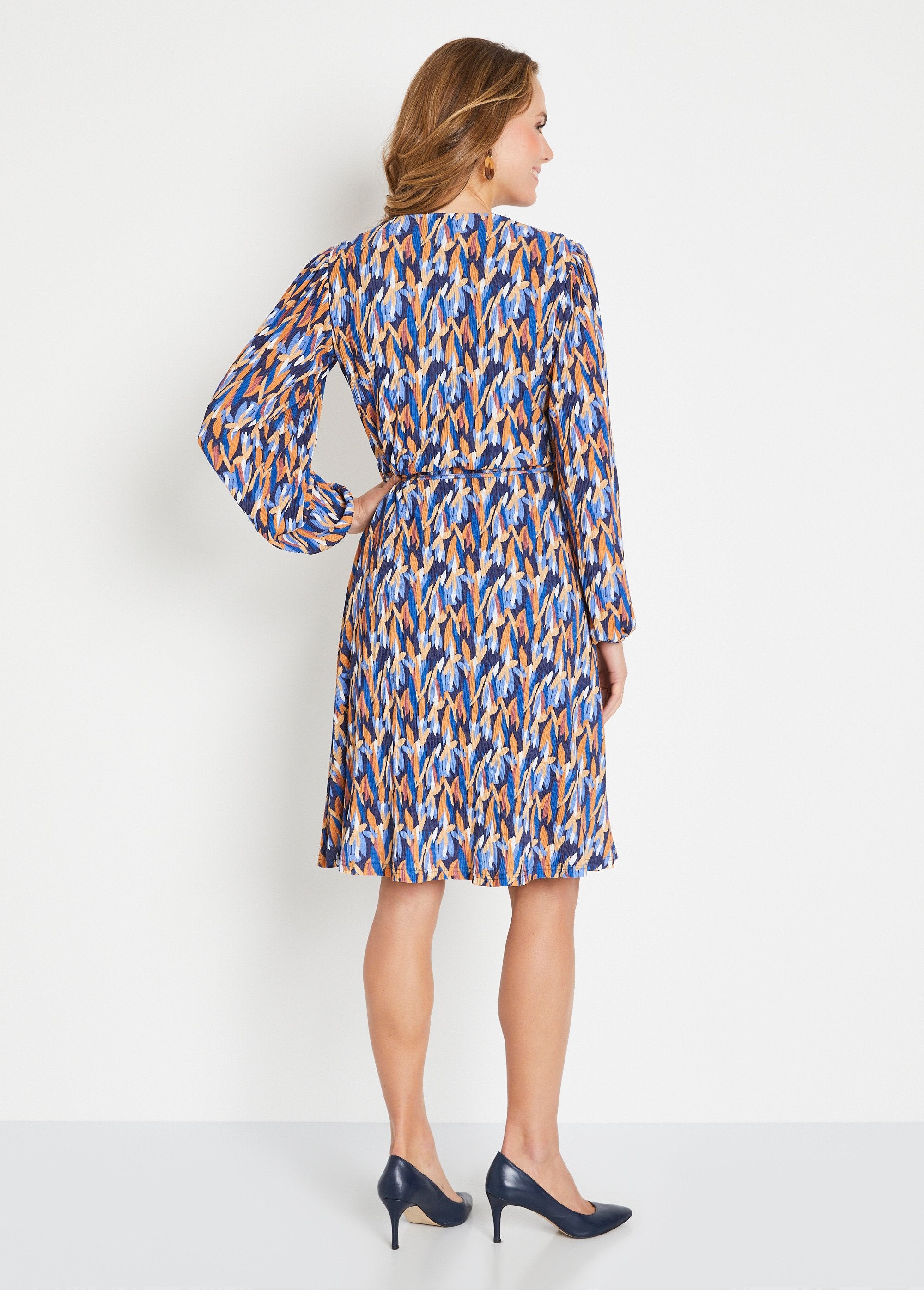 Vestido_con_estampado_de_follaje_Azul_y_marrón_DO1_slim