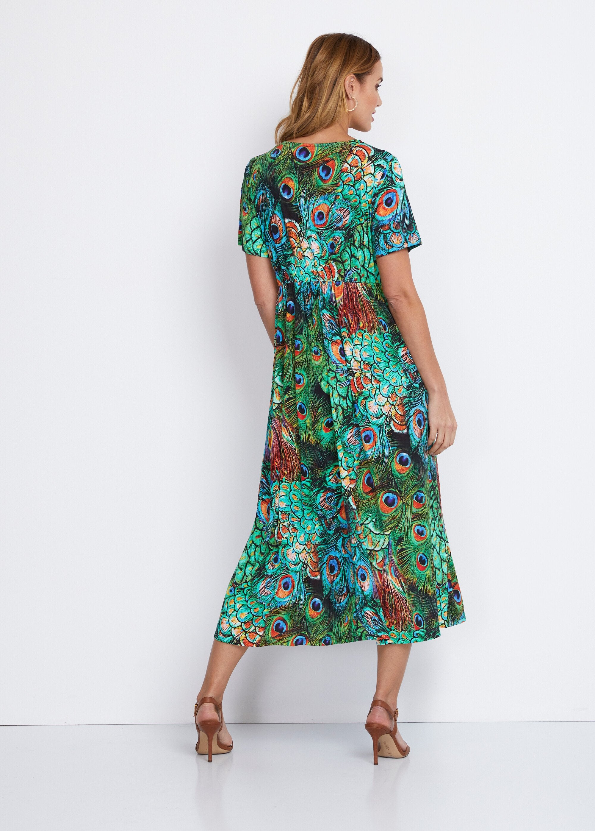 Vestido_largo_con_escote_envolvente_diablillo_verde_DO1_slim