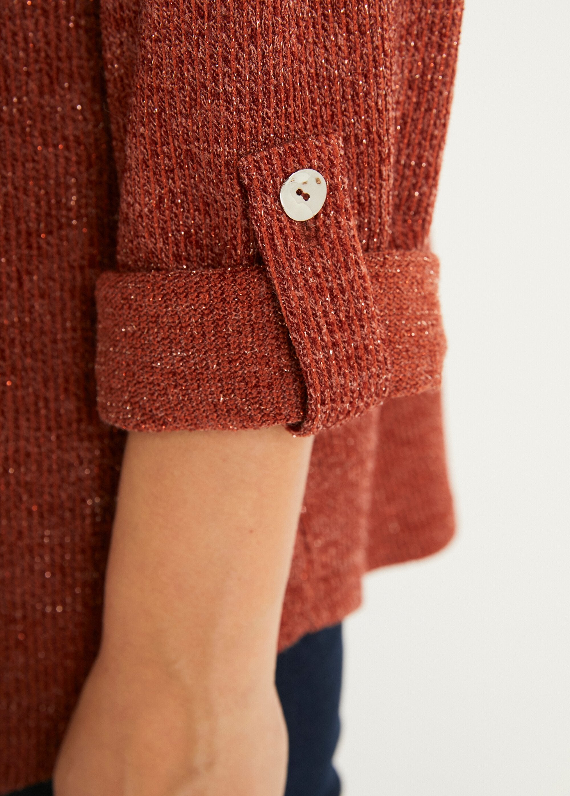 Sobrecamisa_con_botones_de_punto_elástico_Castaño_DE3_slim