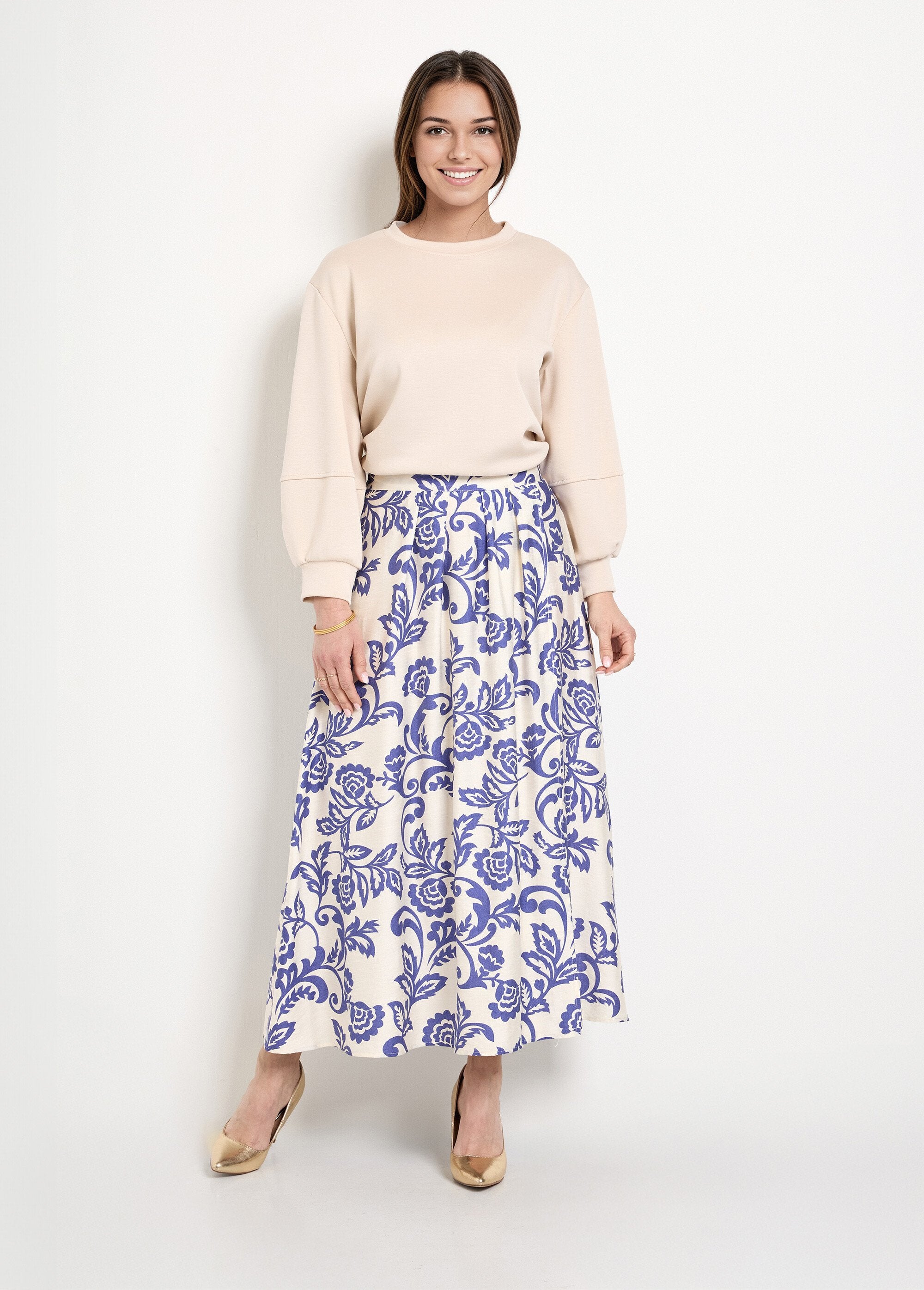 Sudadera_corta_de_cuello_redondo_de_punto_suave_Arena_SF1_slim