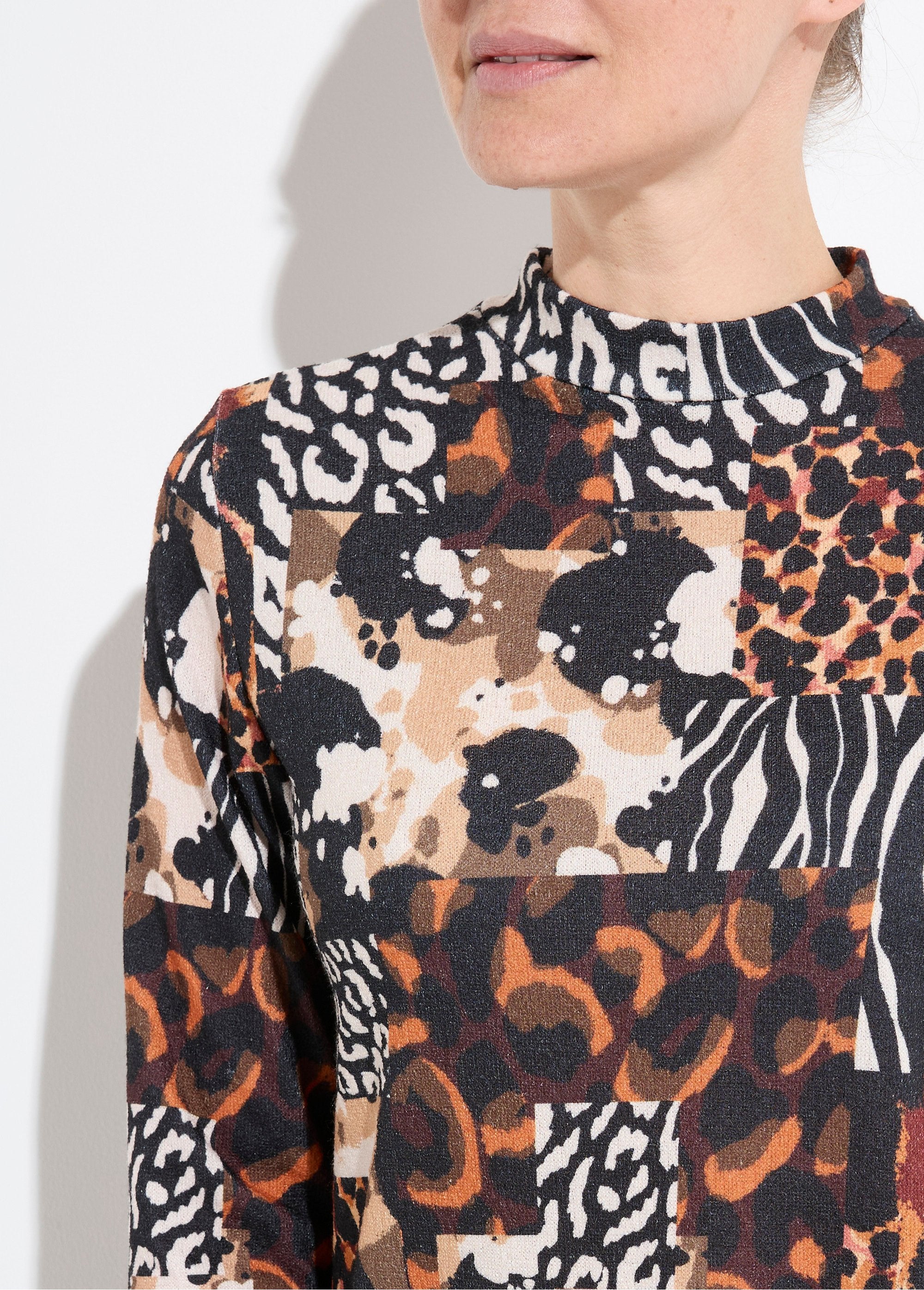 Camiseta_de_cuello_alto_con_estampado_animal_de_punto_cálido_Negro_y_naranja_DE1_slim