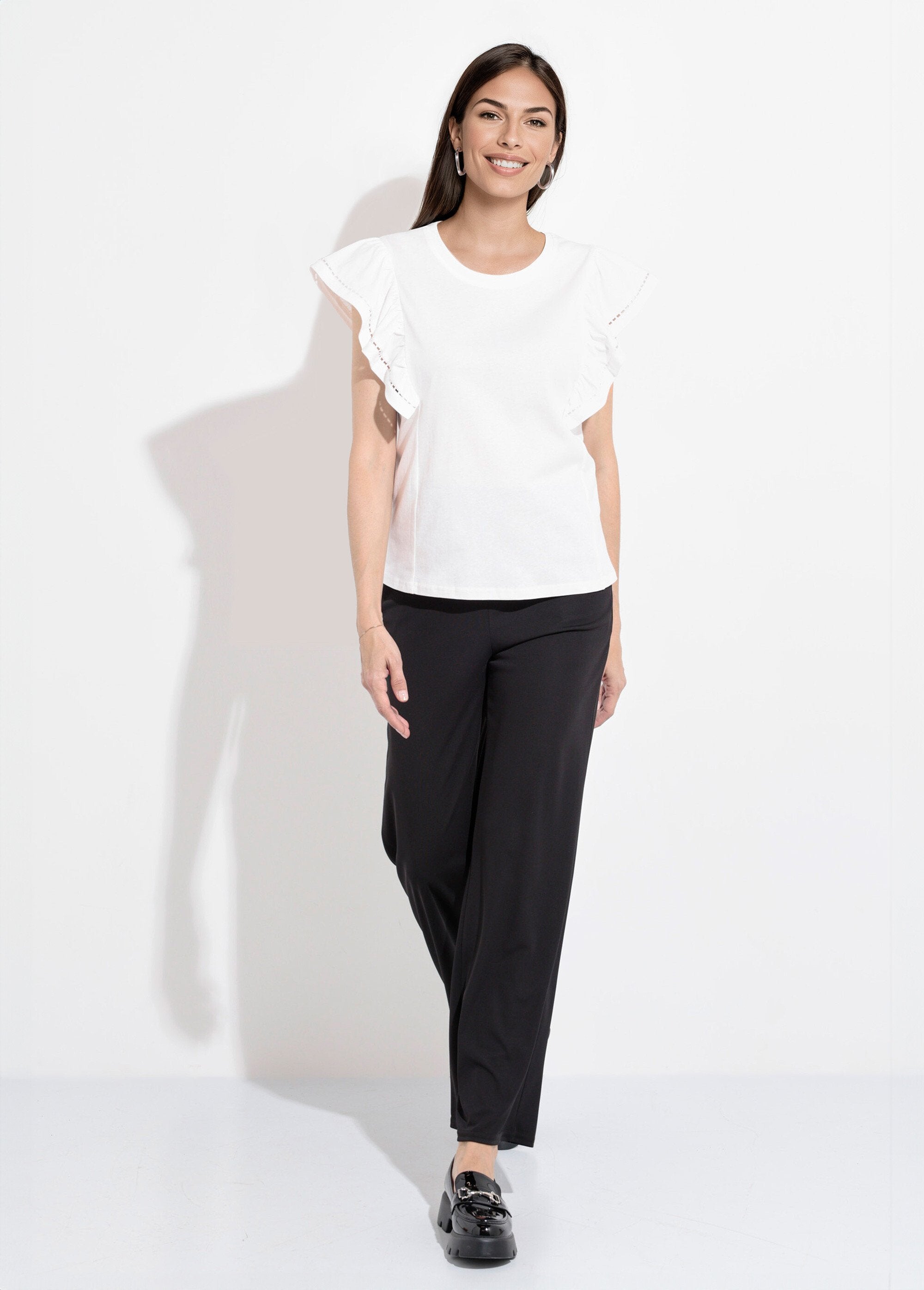 Camiseta_de_manga_corta_con_volantes_calados_Blanco,_Blanca_SF1_slim