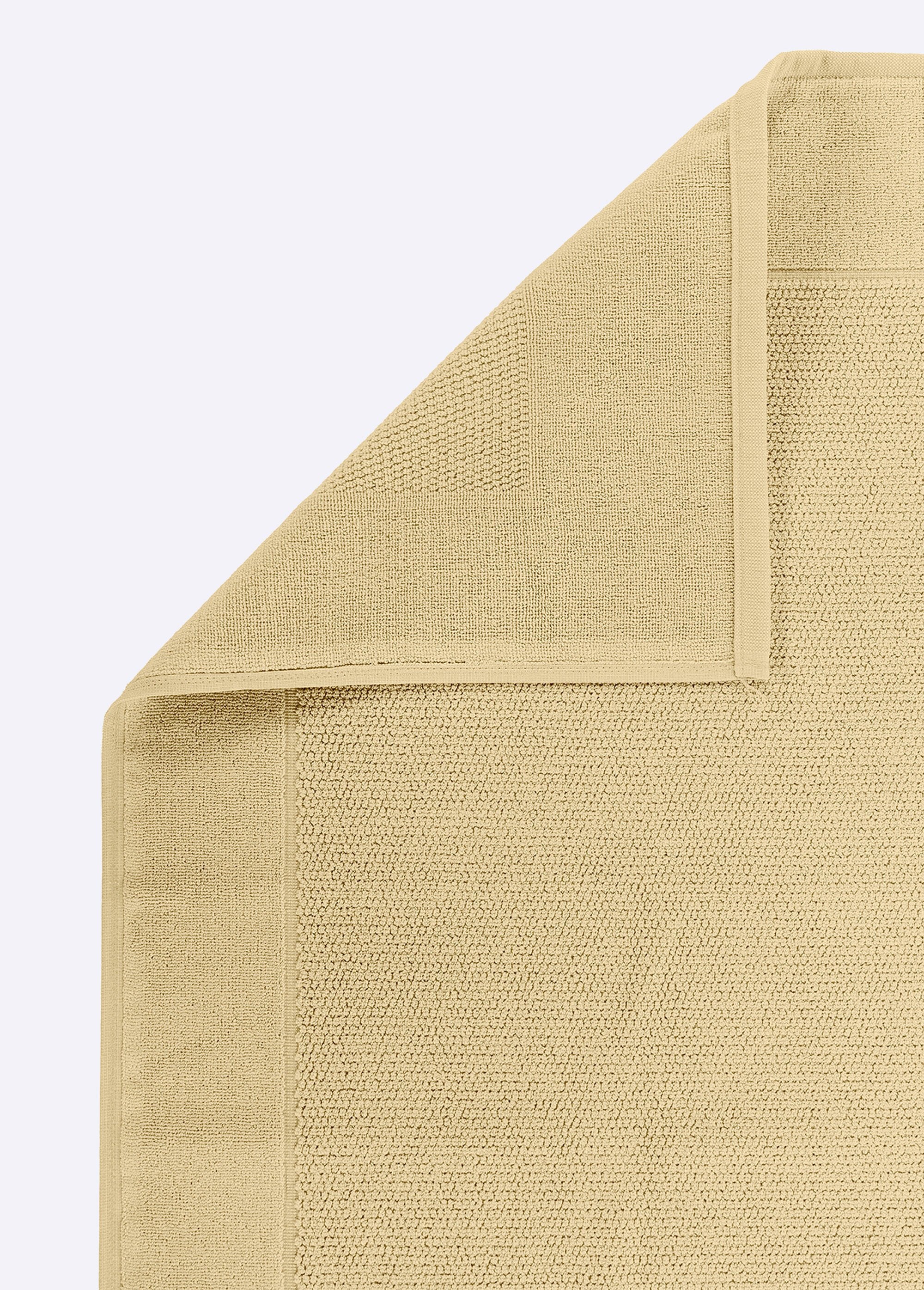 Alfombra_de_baño_de_felpa_con_borde_fino_Arena_DE1_slim