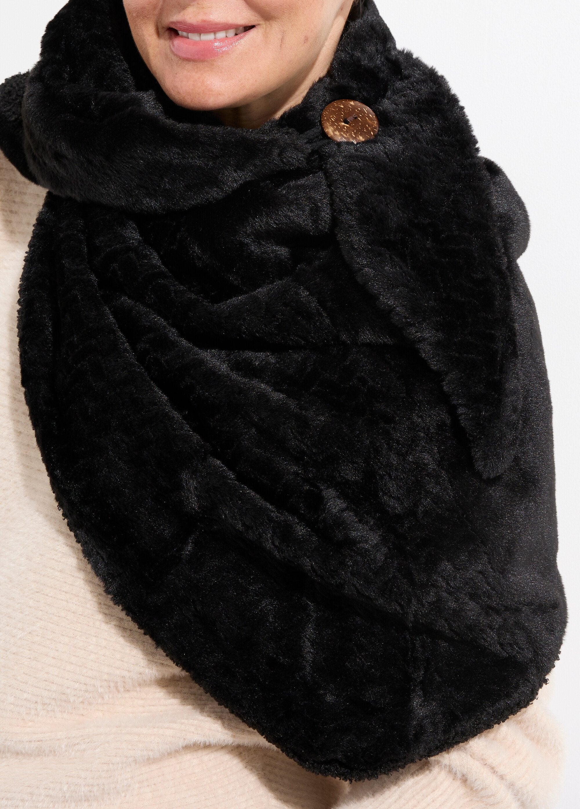 Gargantilla_de_piel_sintética_con_botones_Negro_DE1_slim