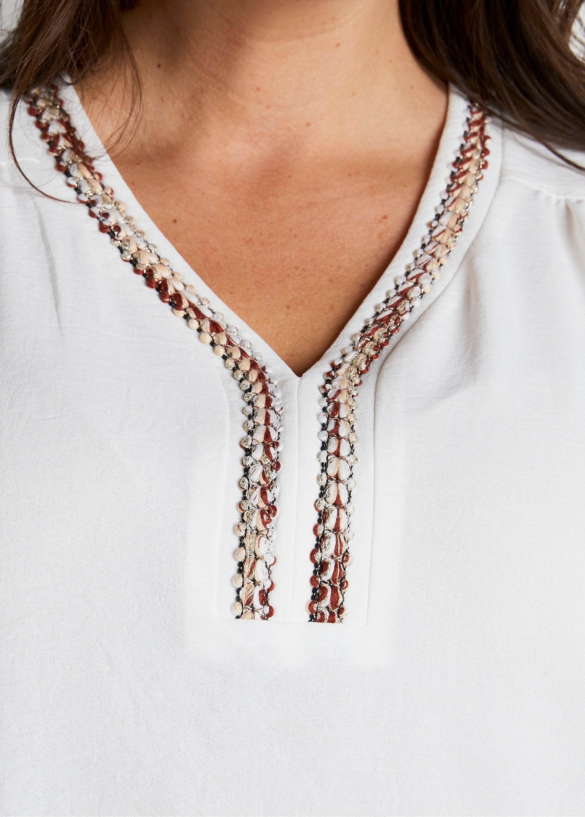 Túnica_holgada_de_longitud_media_con_mangas_de_mariposa_Crudo_DE2_curvy