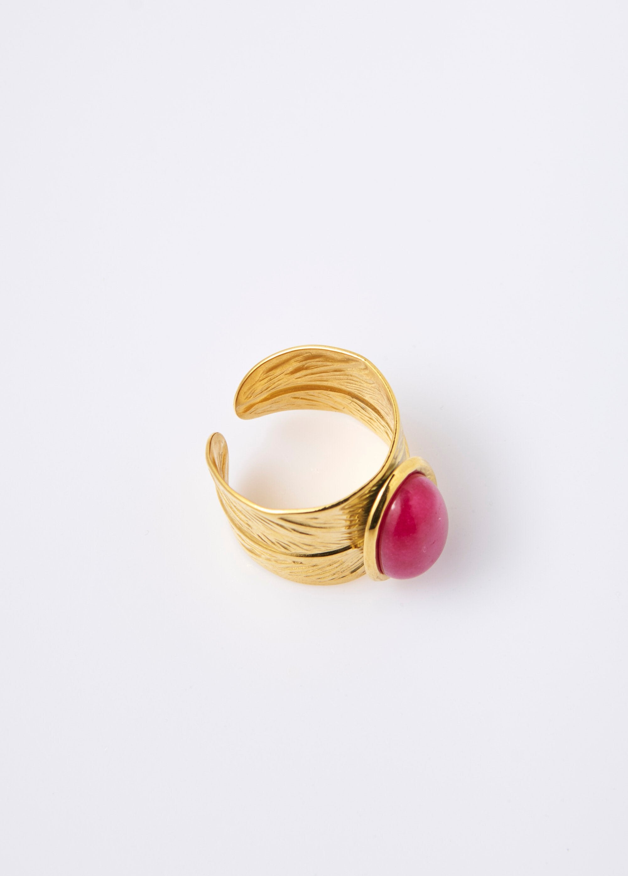 Anillo_de_hoja_de_acero_inoxidable_con_piedra._Fucsia_DE1_slim