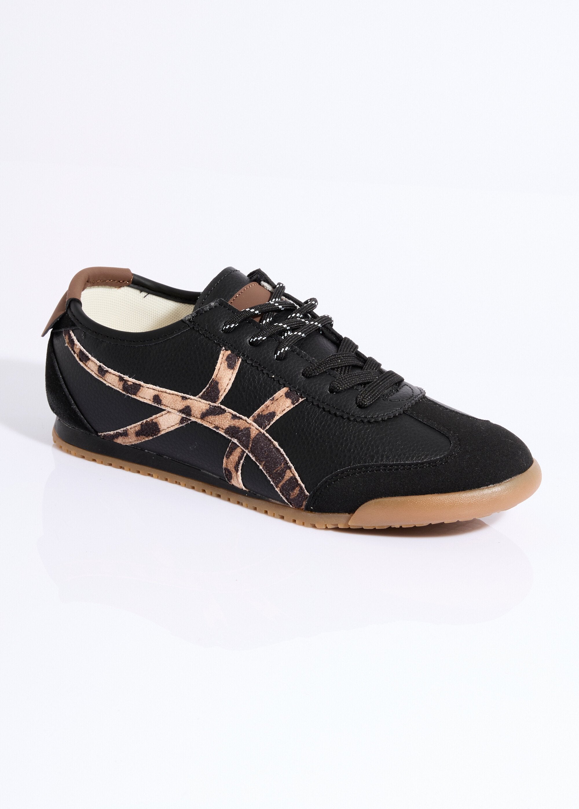 Zapatillas_de_suela_fina_con_inserciones_Negro_FA1_slim