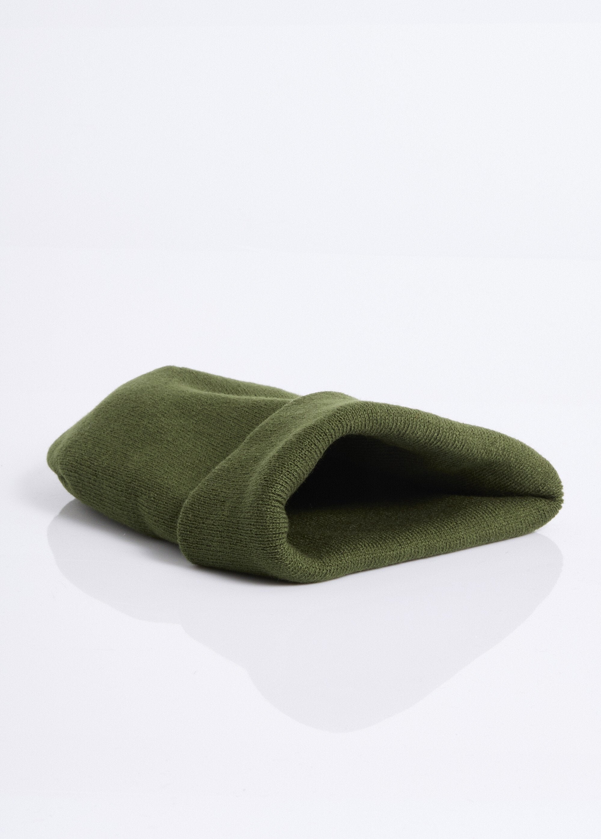 Gorro_de_punto_fino_con_puños_Caqui_DE1_slim
