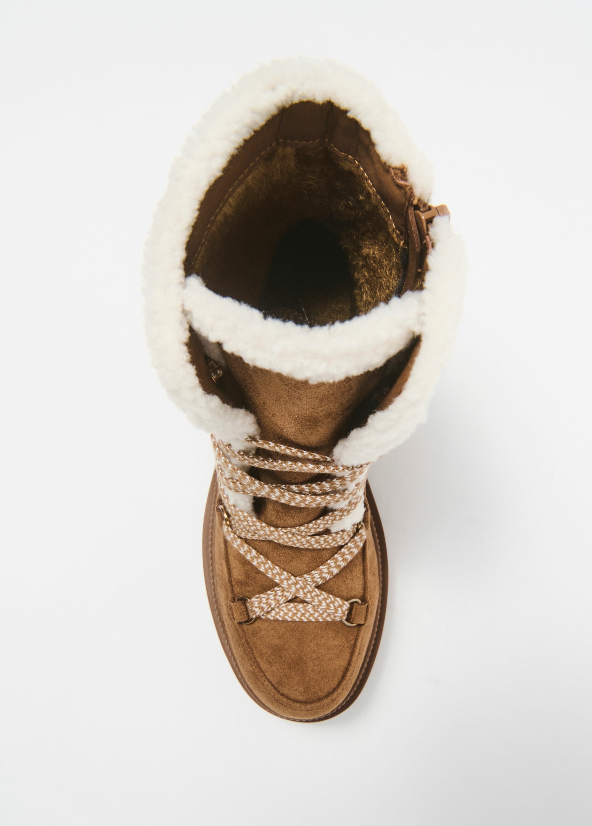 Botas_de_cordones_con_suela_gruesa_Camel_OV1_slim