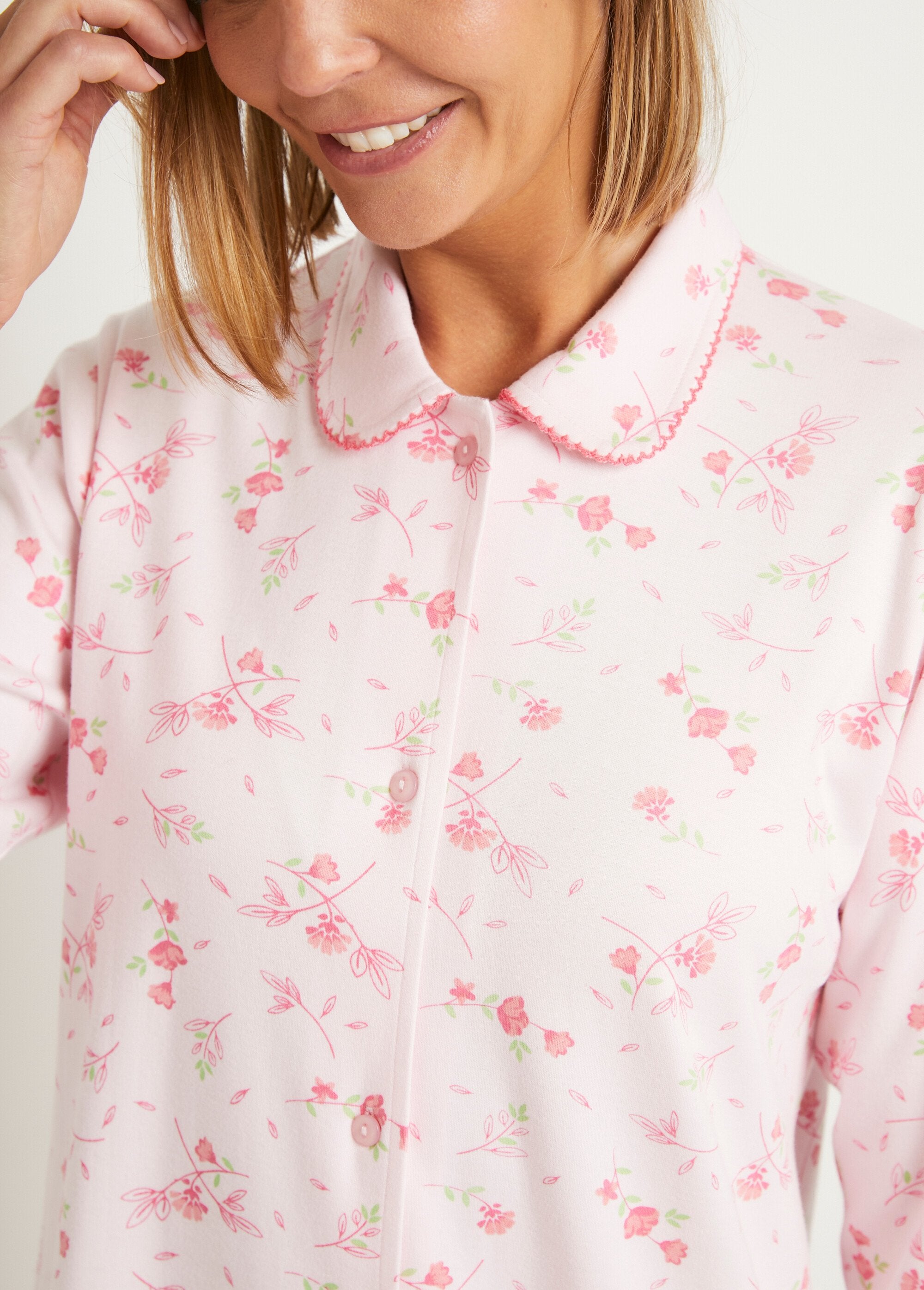 Camisón_largo_de_algodón_floral_interlock_con_botones_Imprime_rose_DE2_slim