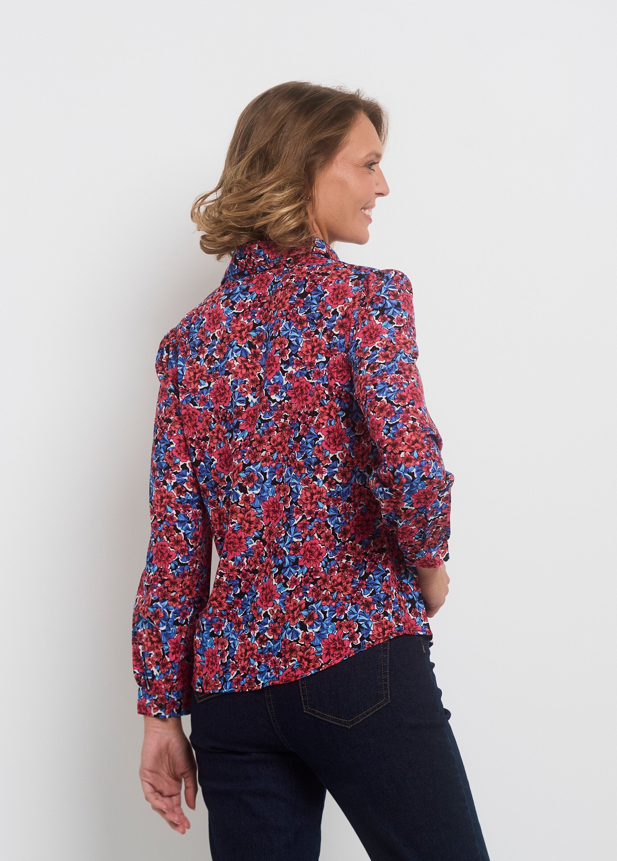 Blusa_abotonada_con_hilo_brillante_Bleu_et_rouge_DO1_slim