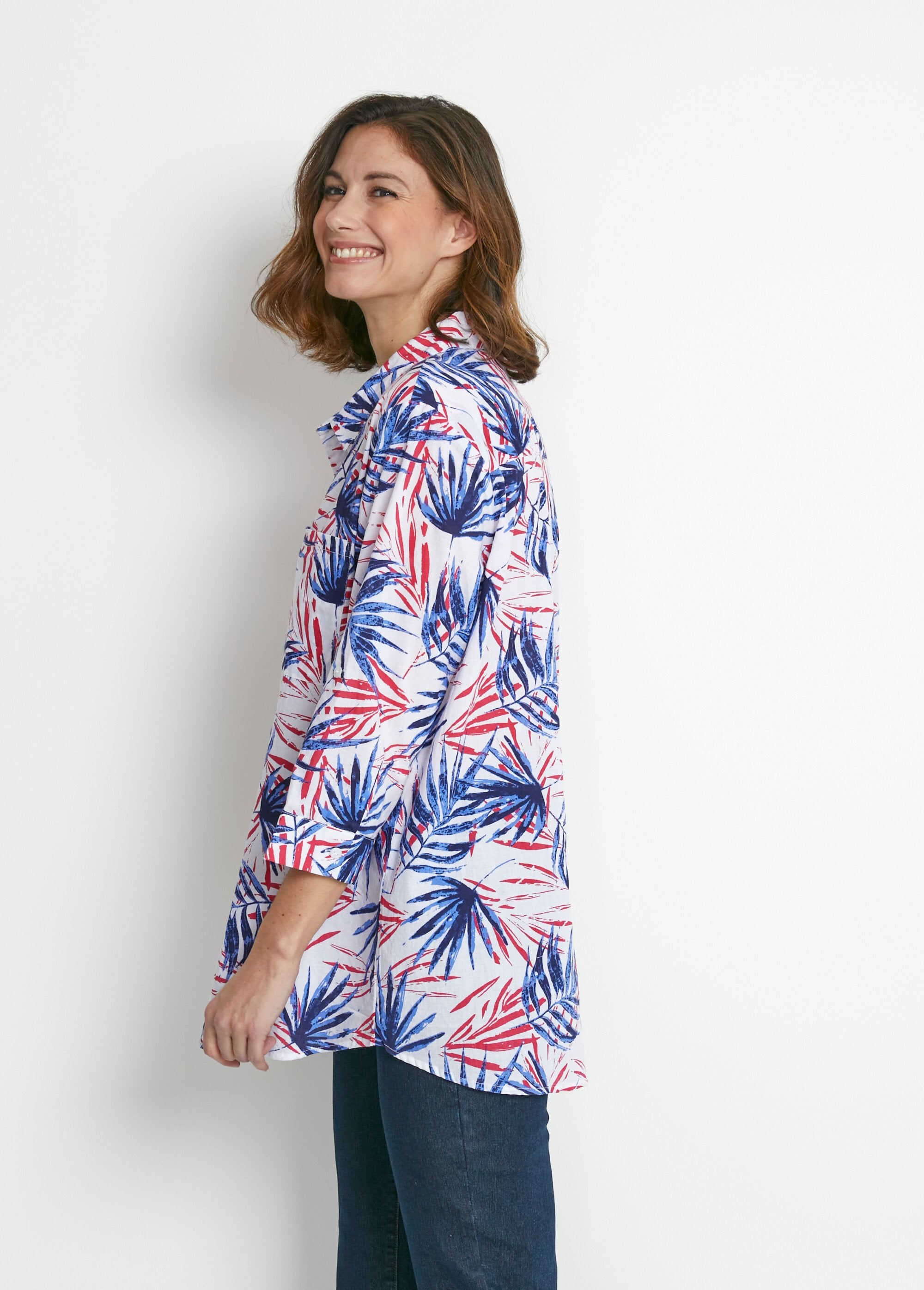 Blusa_larga_de_algodón_estampada_con_botones_Plano_DR1_slim