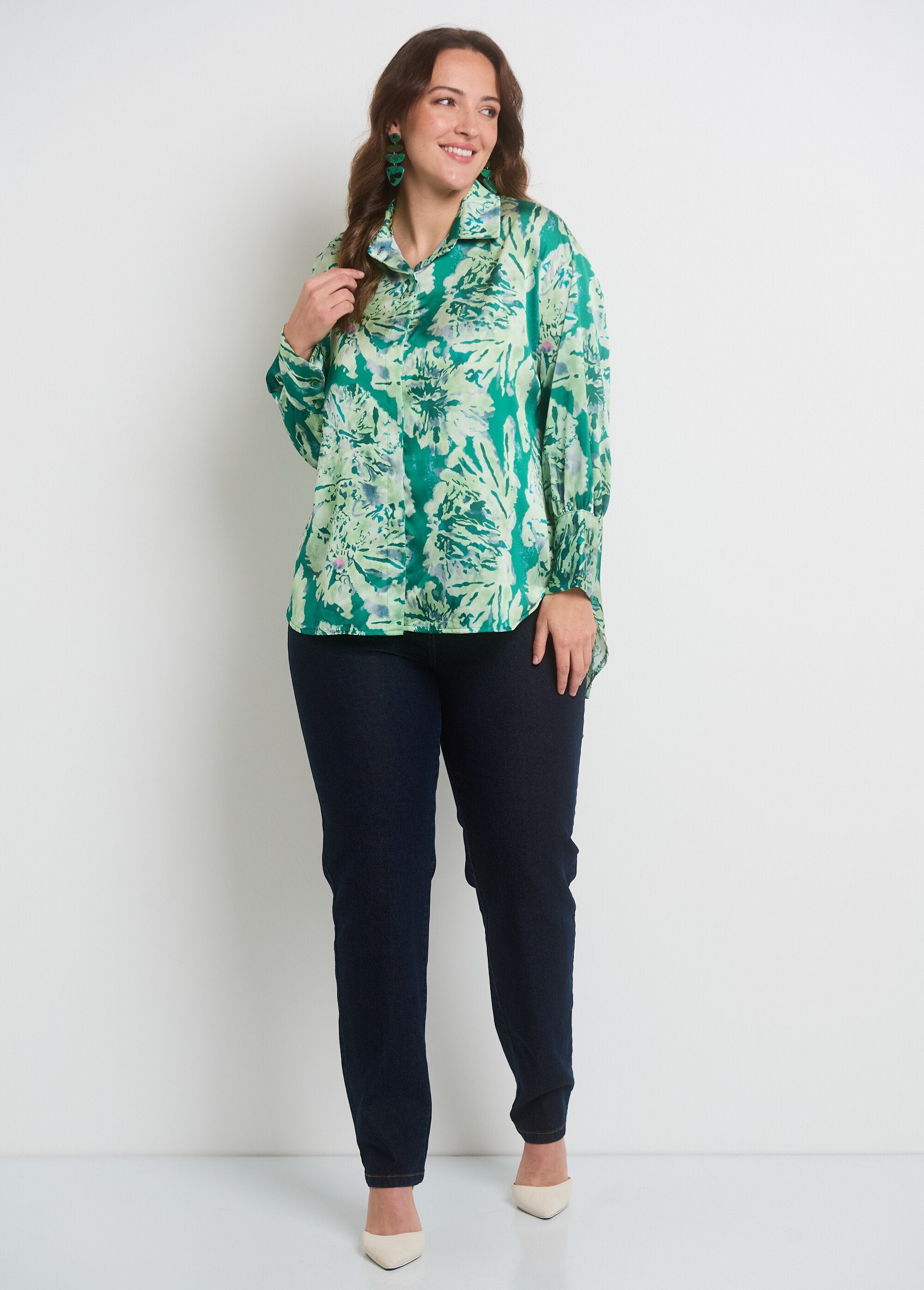 Blusa_de_satén_acuarelado_de_manga_larga_Verde_SF1_curvy
