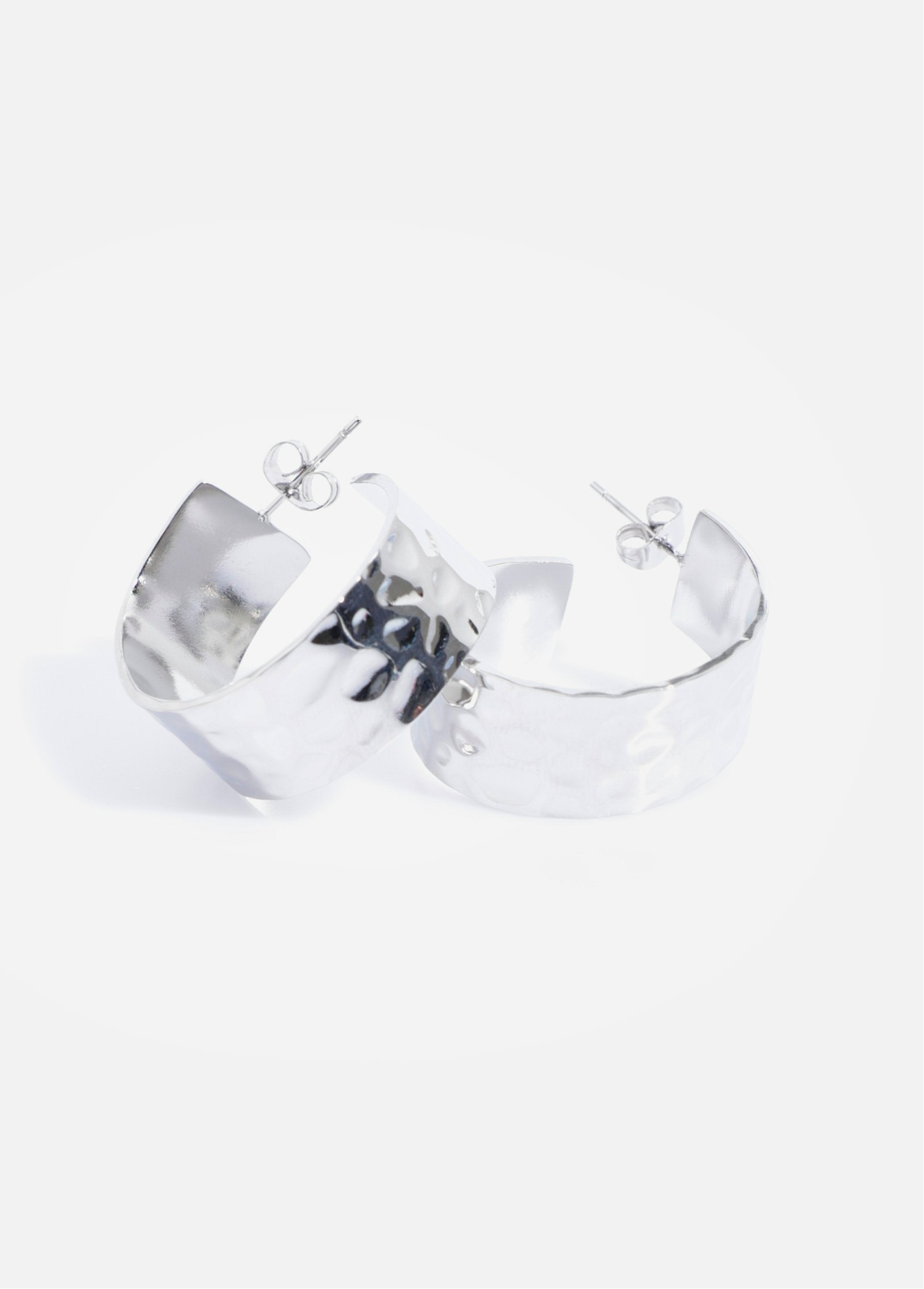 Pendientes_grandes_de_aro_de_acero_inoxidable_martillado_Plata_FA1_slim