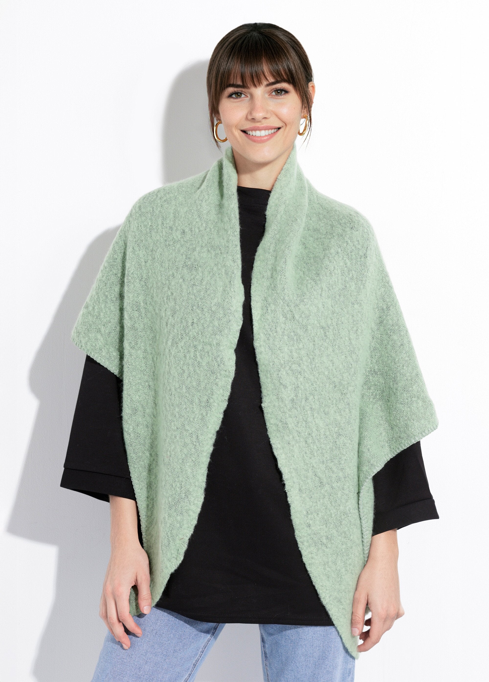 Bufanda_triangular_de_punto_suave_y_cálida_Verde_FA1_slim