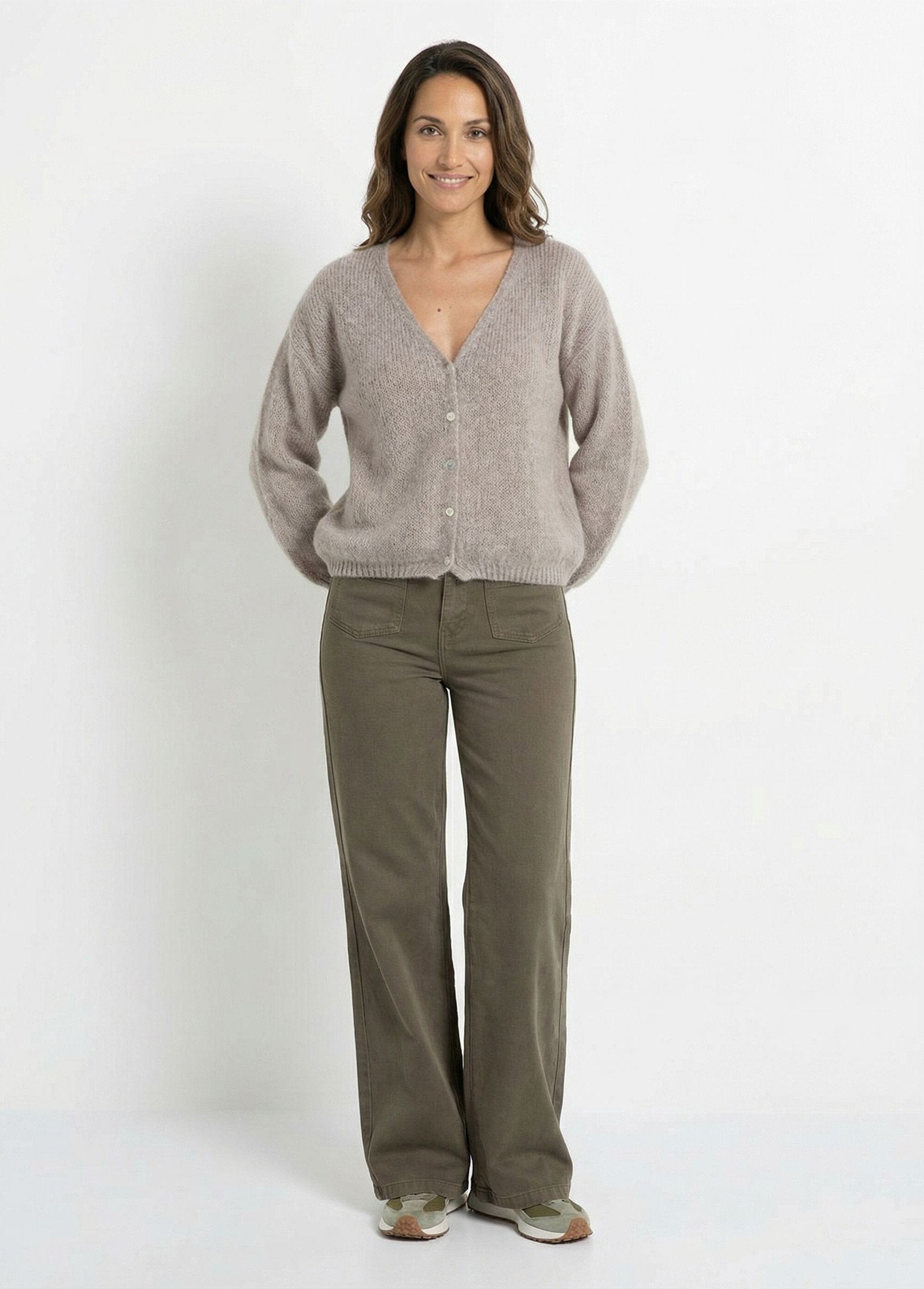 Cárdigan_cálido_de_punto_de_mohair_con_cuello_en_V_Lunar_SF1_slim