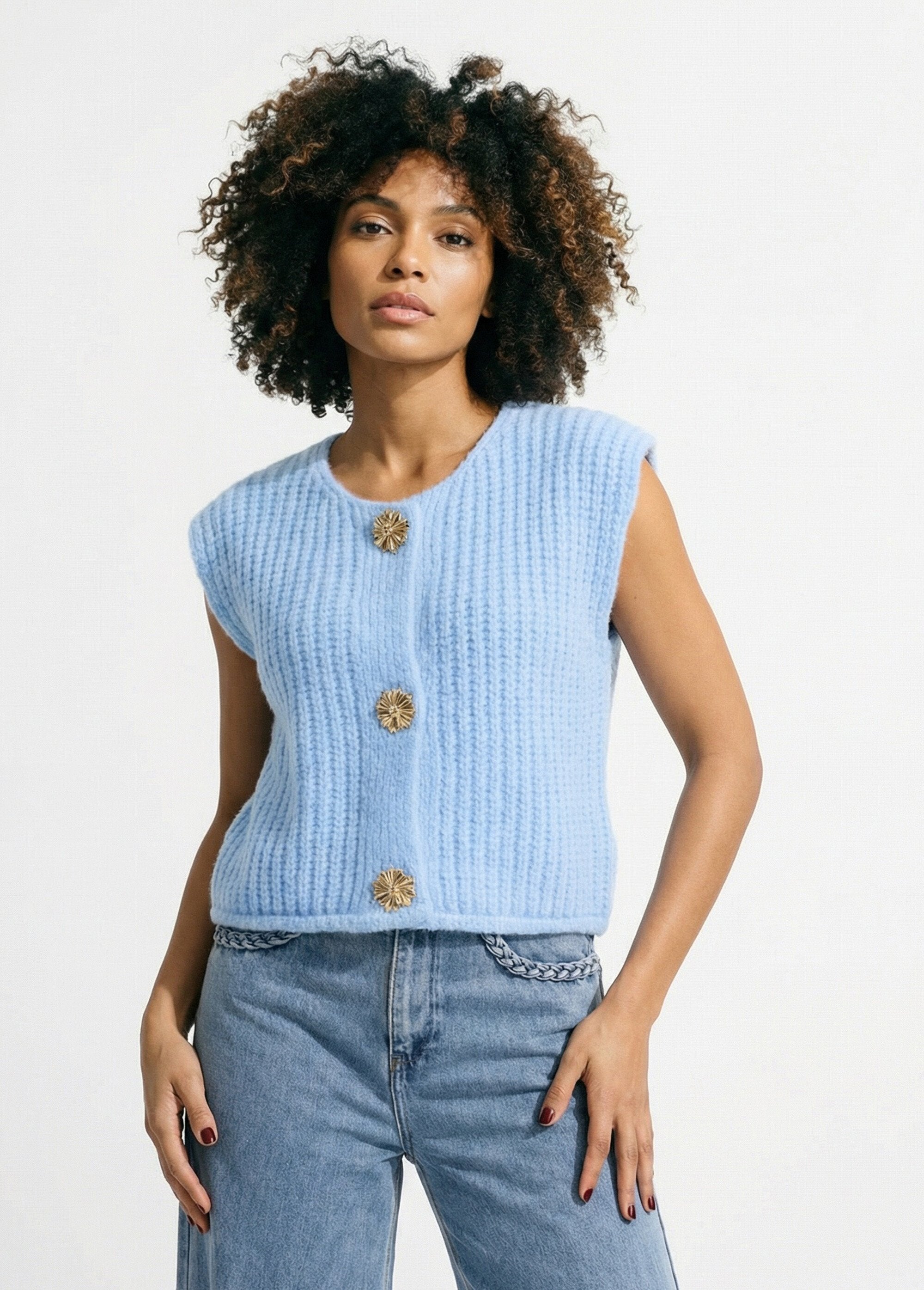 Chaleco_sin_mangas_con_botones_joya_Cielo_FA1_slim