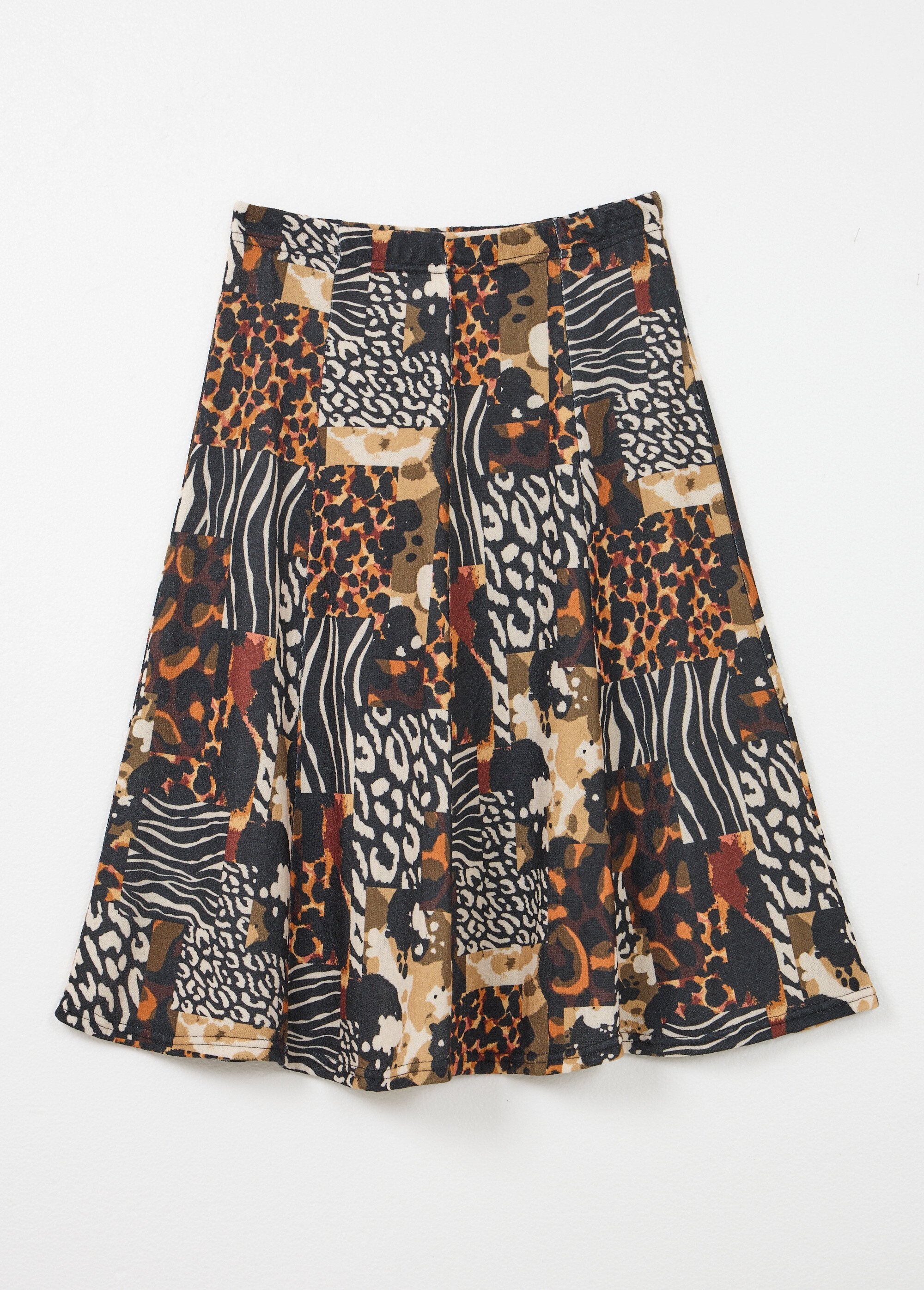 Falda_acampanada_de_largo_medio_con_estampado_animal_y_punto_cálido_Negro_y_naranja_AP1_slim