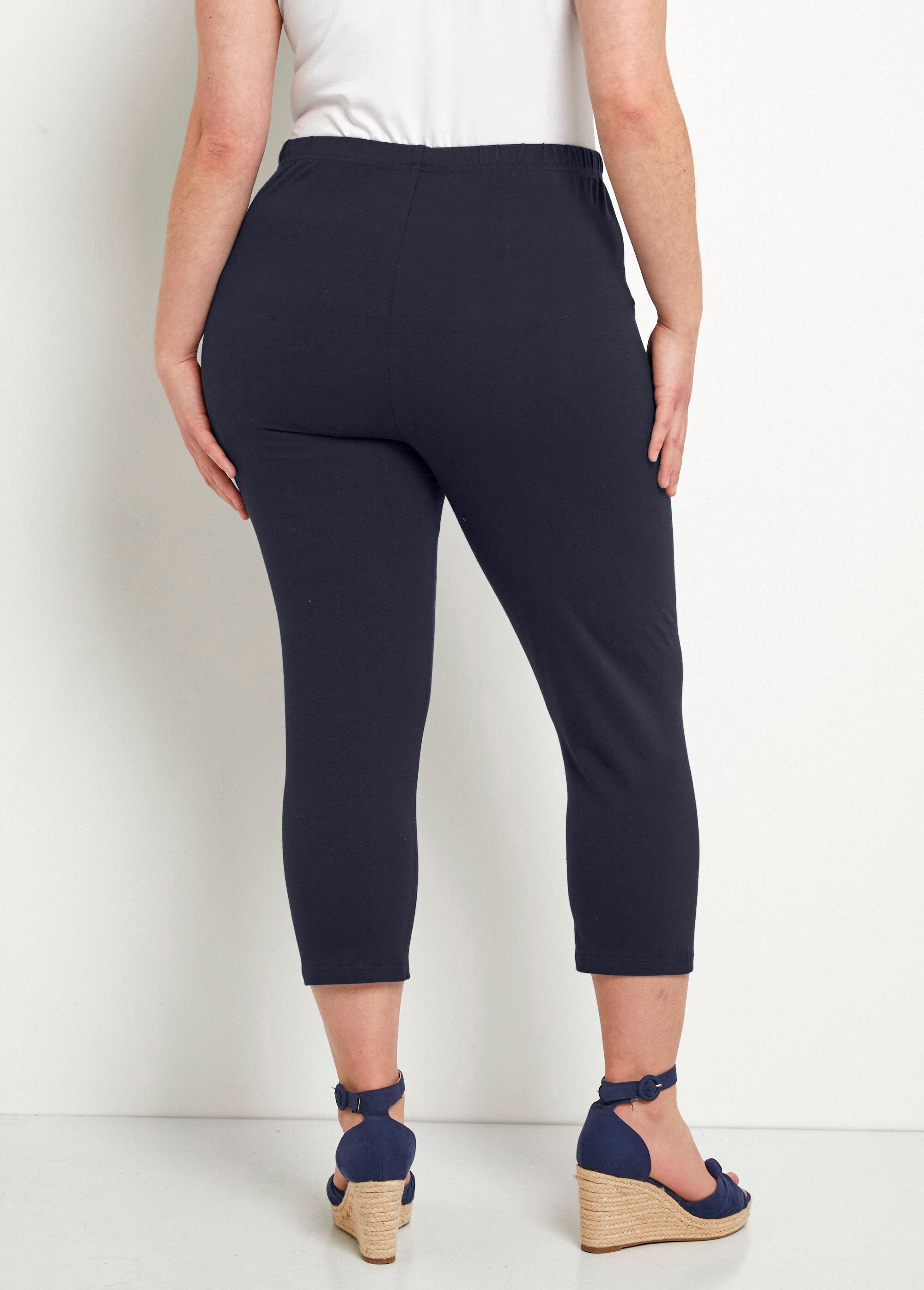 Leggings_cortos_con_cinturilla_elástica_en_algodón_Azul_marino_liso_DO1_curvy