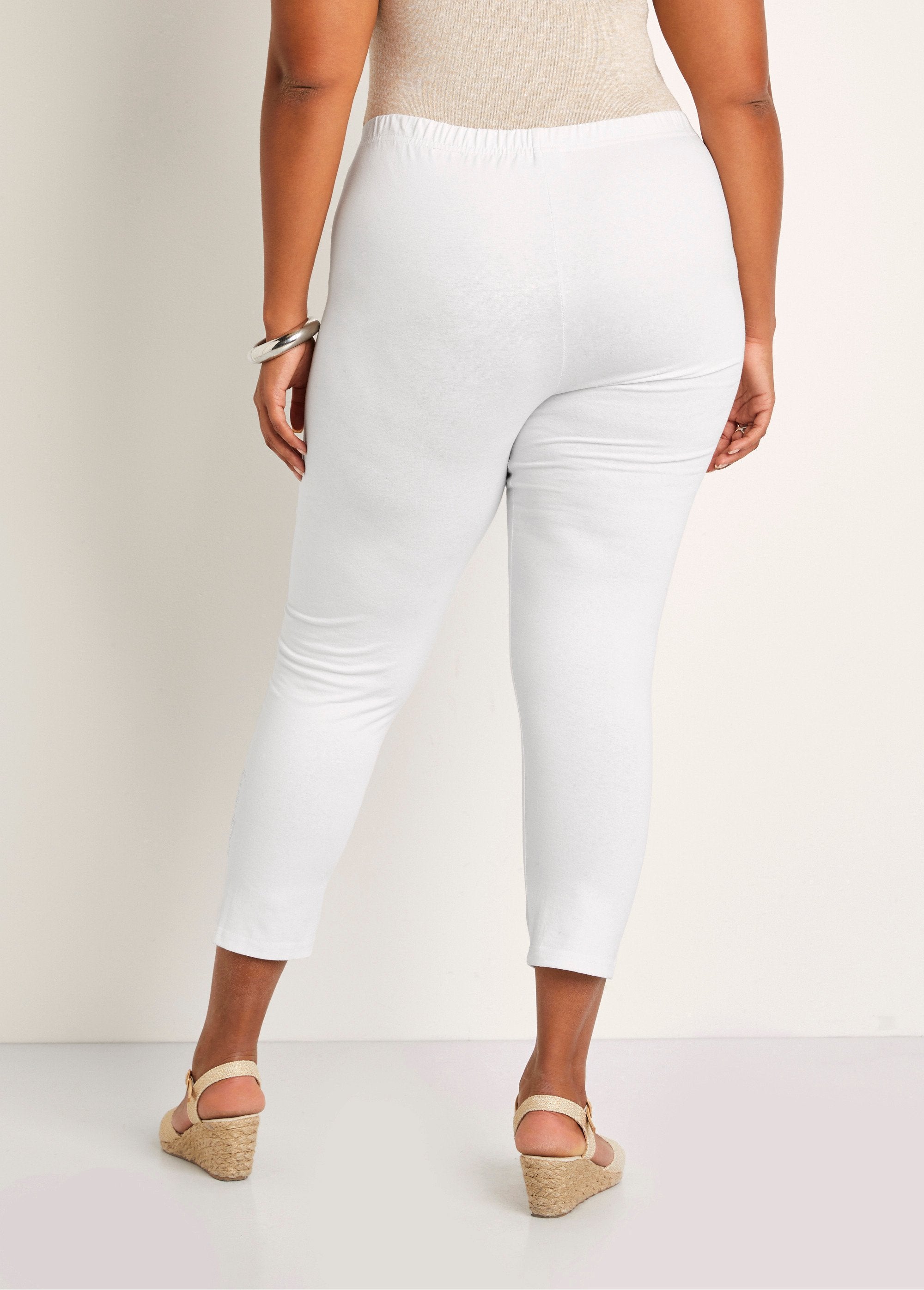 Legging_liso_corto_con_cinturilla_elástica_Blanco,_Blanca_DO1_curvy