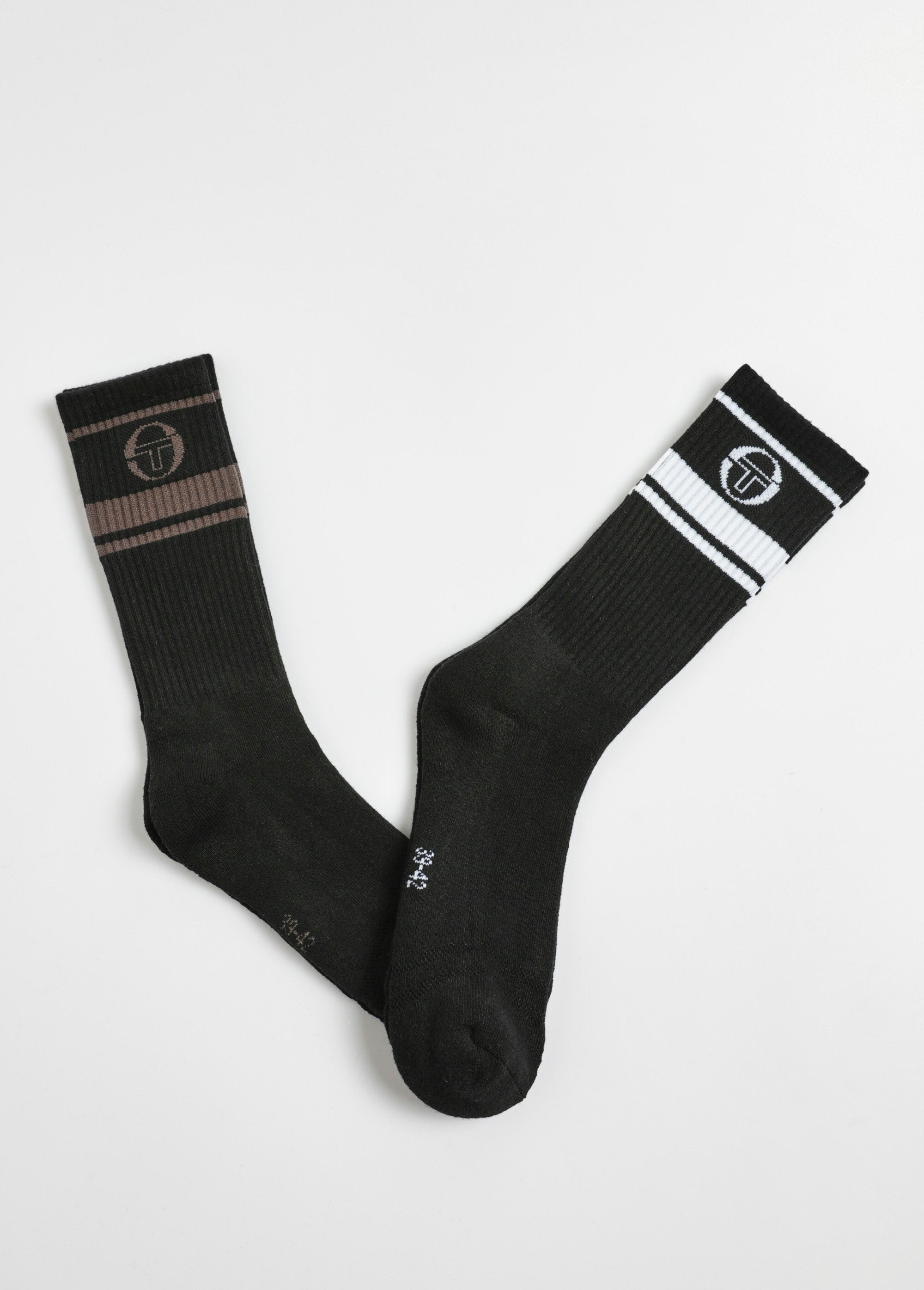 Pack_de_2_calcetines_de_algodón_reciclado,_color_oscuro._Negro_FA1_slim