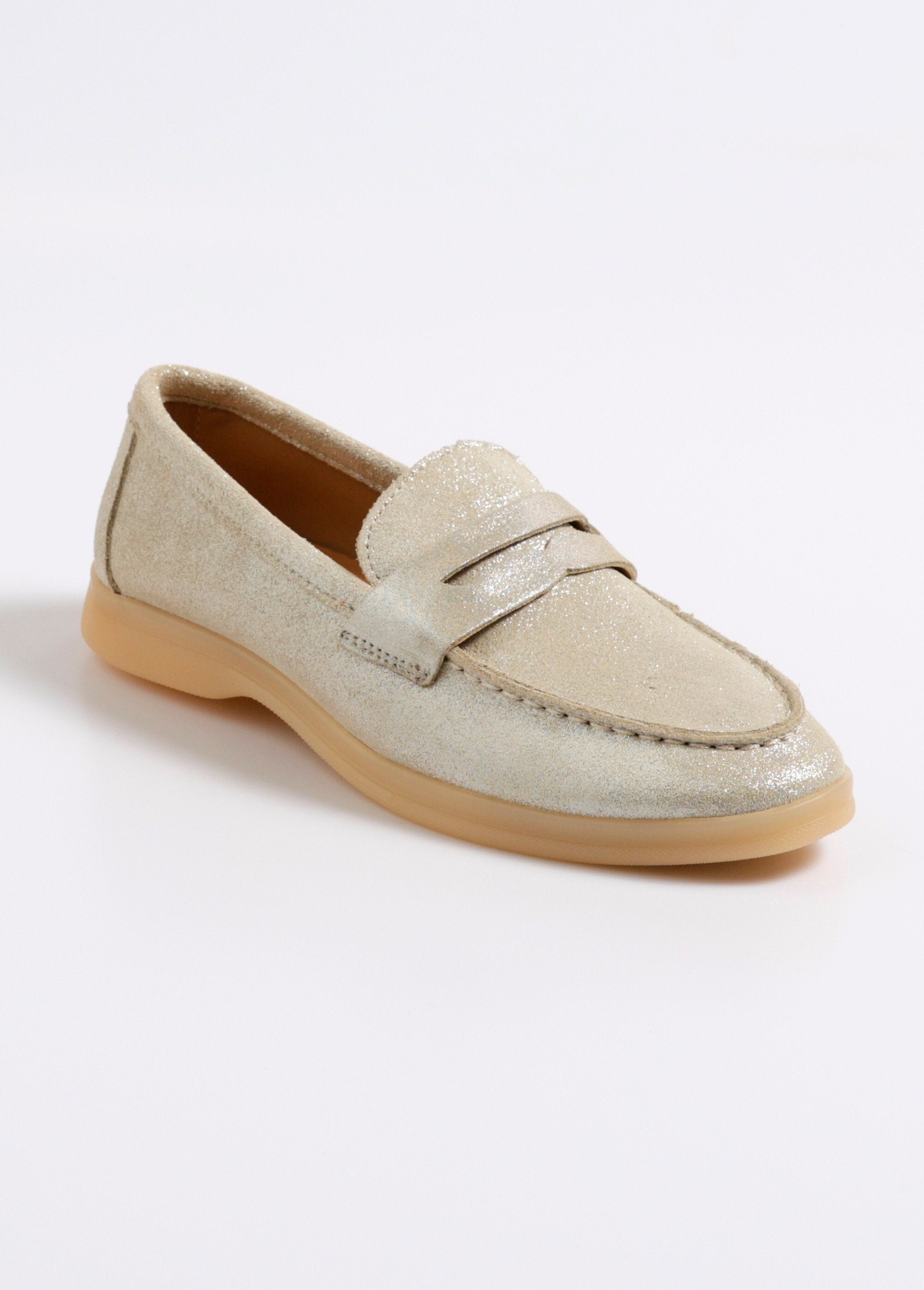 Mocassin_en_suédine_et_semelle_antiderapante_Dore_FA1_slim