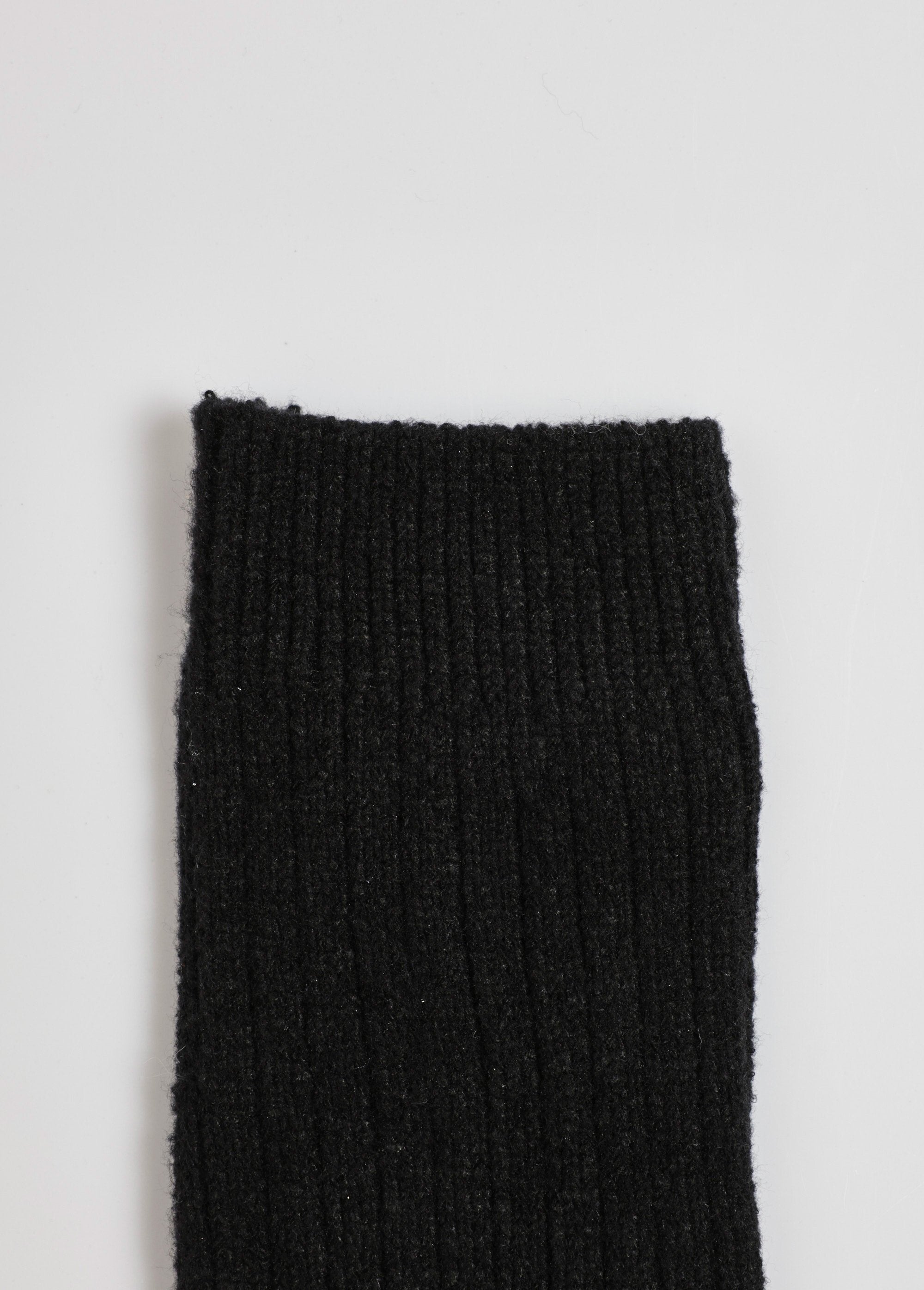 Par_de_calcetines_cálidos_y_suaves._Negro_DE2_slim