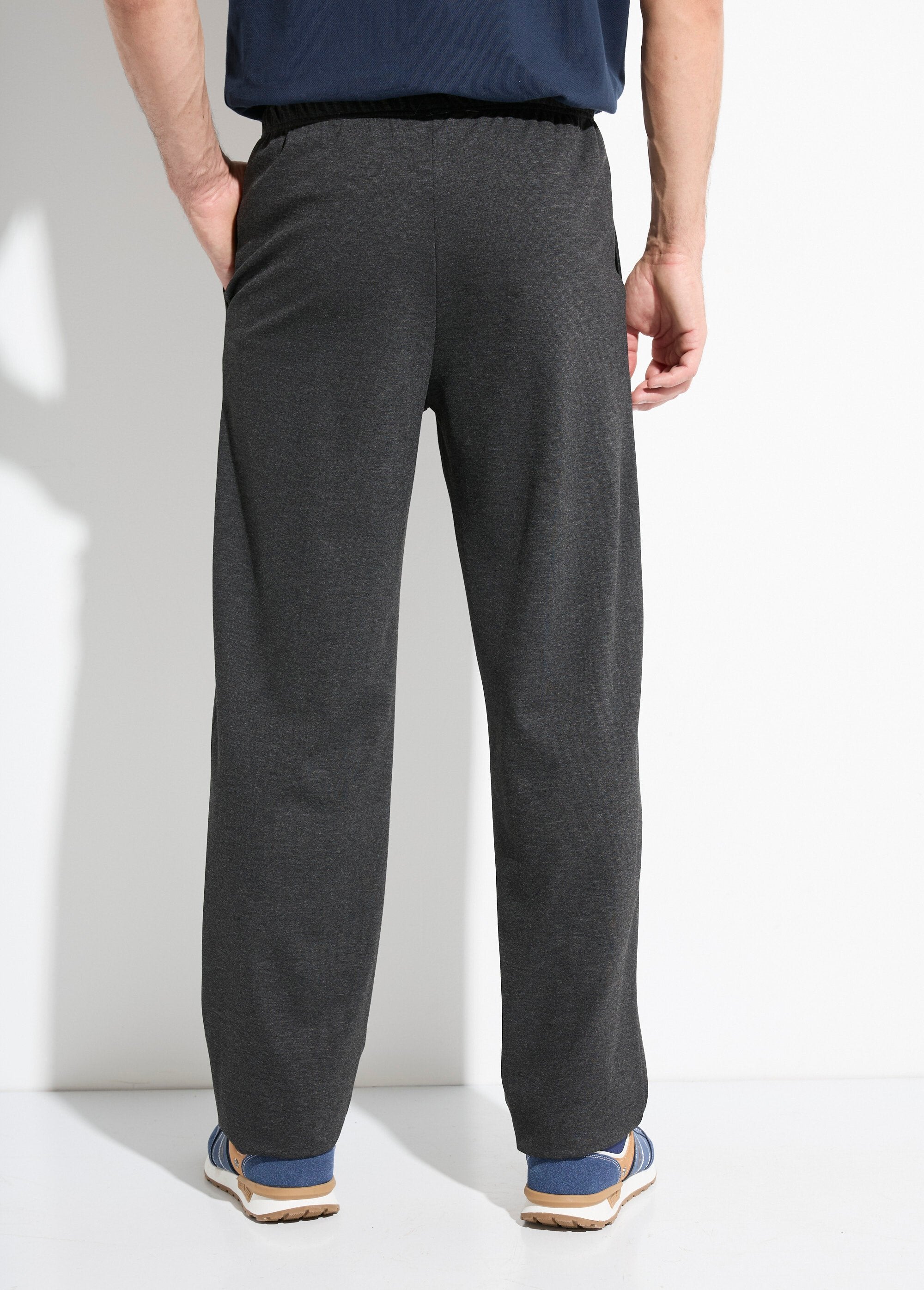 Pantalón_recto_con_cinturilla_elástica_en_tejido_elástico_Antracita_DO1_slim