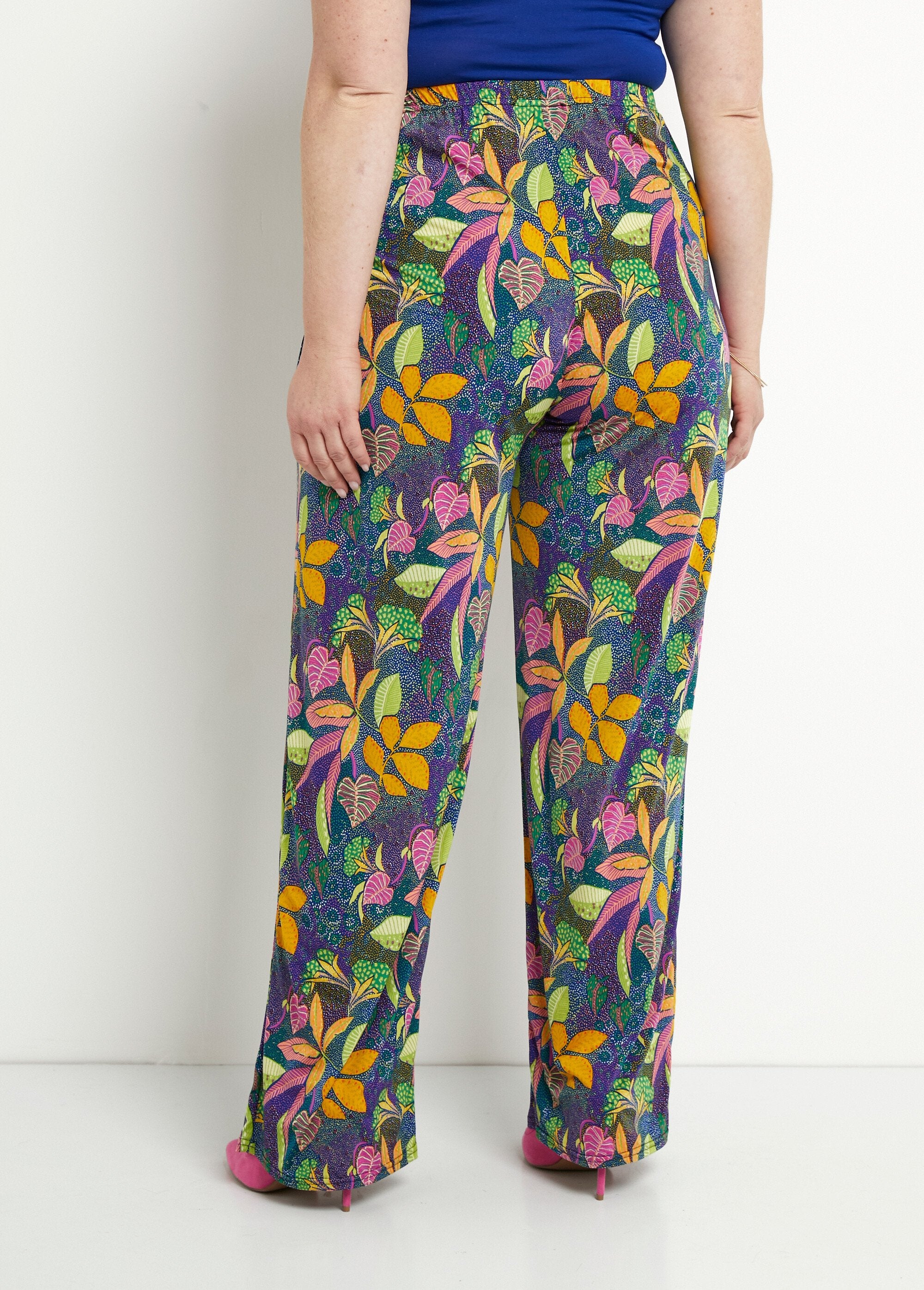 Pantalones_fluidos_de_malla_con_cintura_elástica_rosa_y_amarillo_DO1_curvy