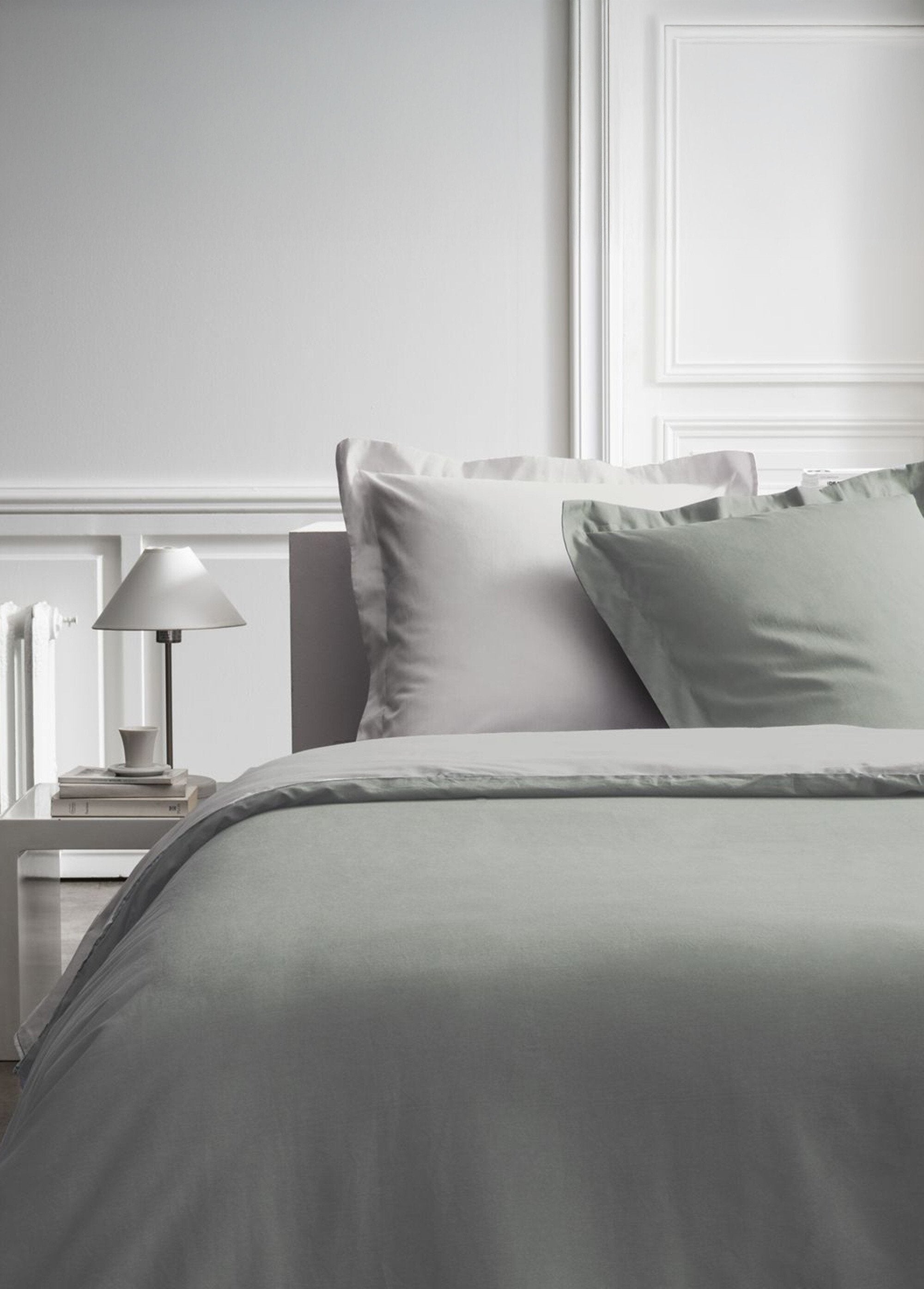 Juego_de_cama_de_percal_de_algodón,_240_x_220_cm_Duna_y_salvia_FA1_slim