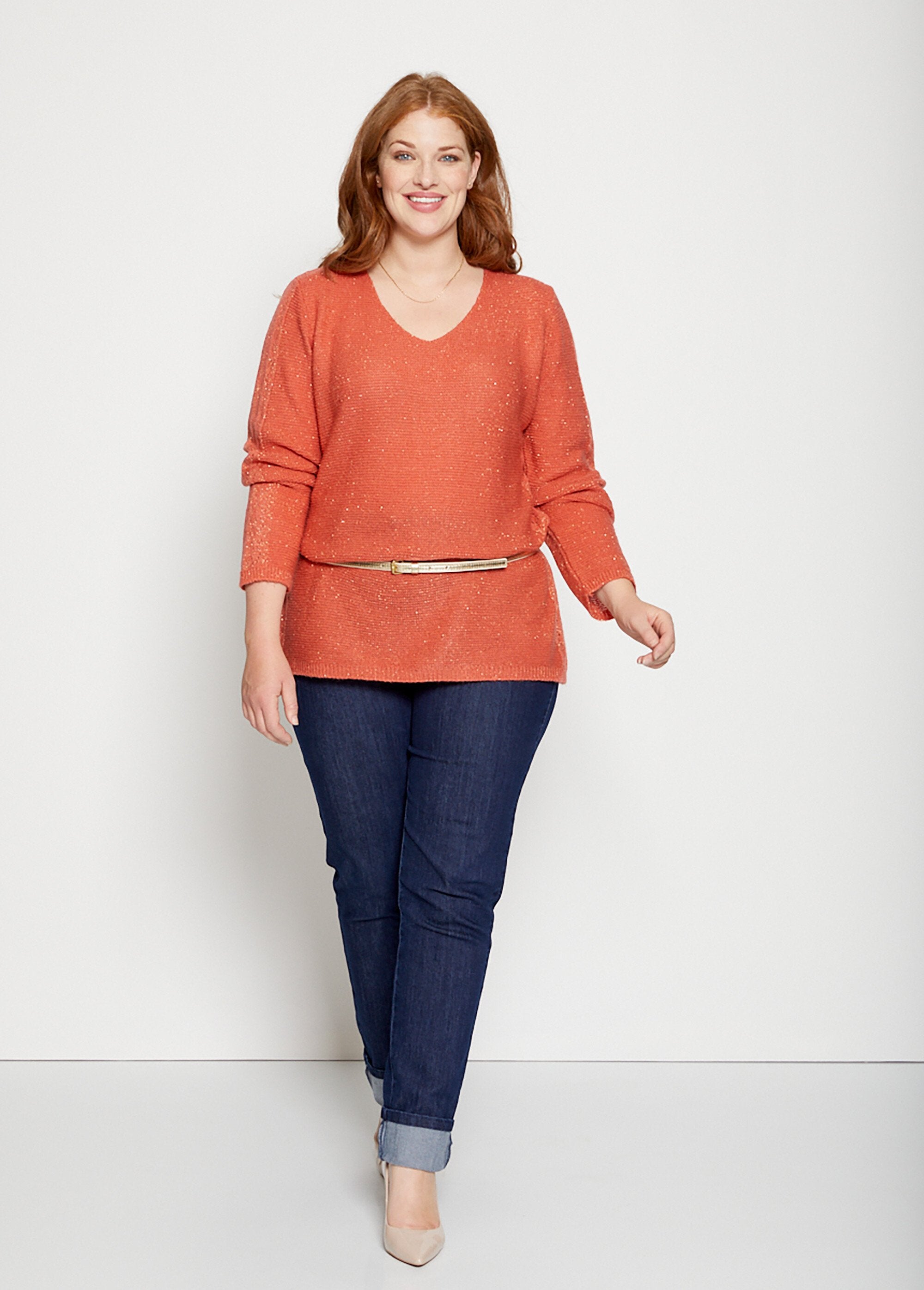 Jersey_con_cuello_de_pico_redondeado_y_detalles_calados_Tomette_SF1_curvy