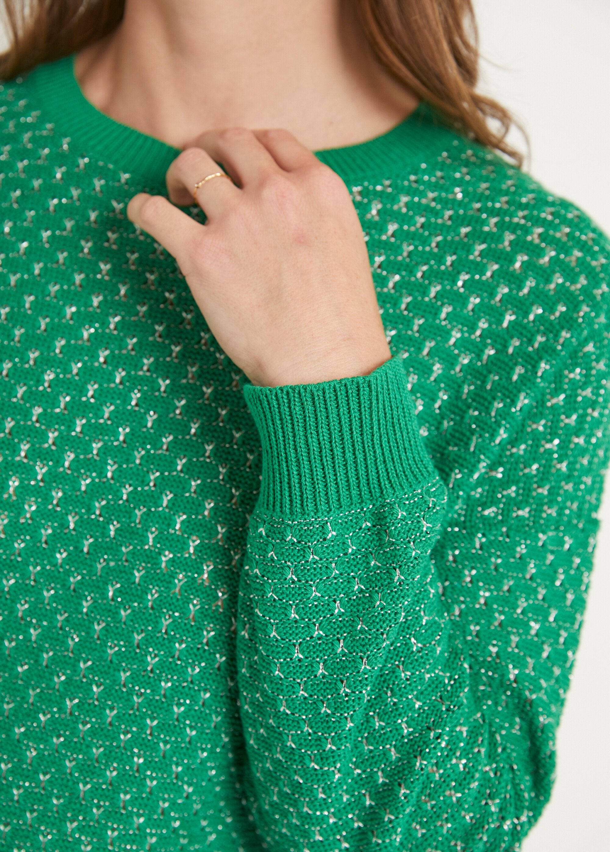 Suave_jersey_de_cuello_redondo_en_mezcla_de_algodón_Verde_DE2_slim