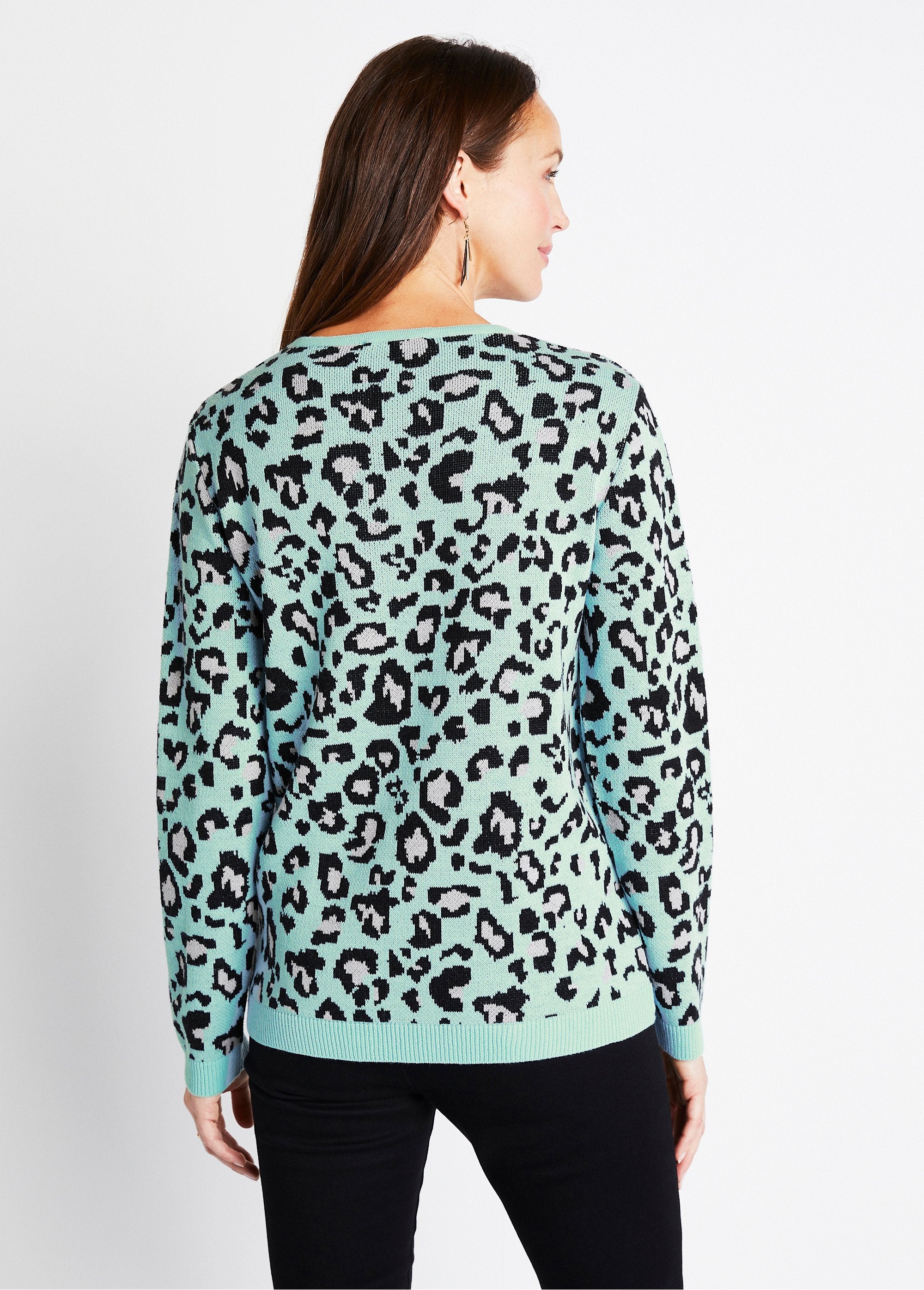 Jersey_jacquard_leopardo_cuello_redondo_ónix_y_negro_DO1_slim