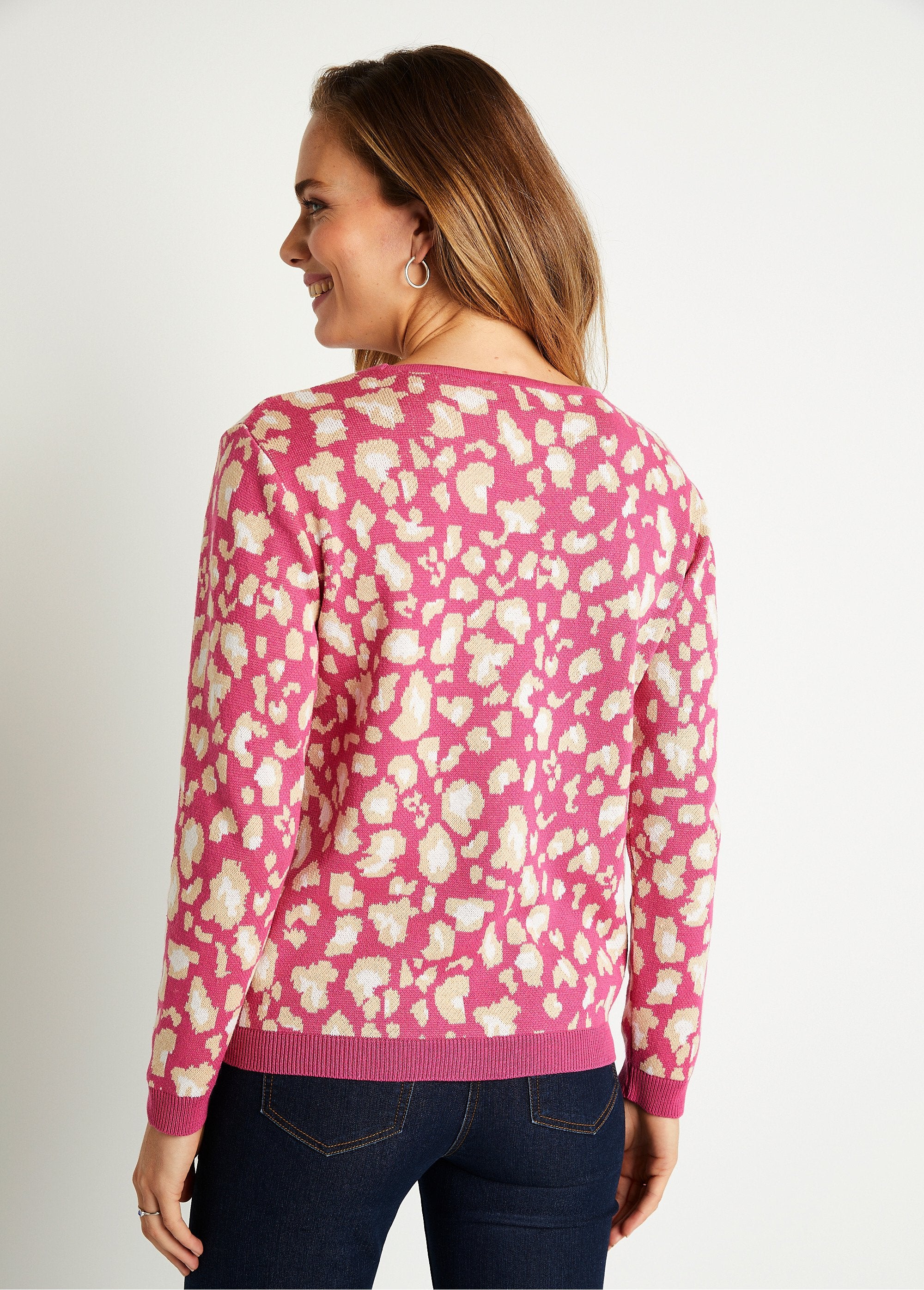 Jersey_cuello_redondo_estampado_leopardo_Rosa_DO1_slim