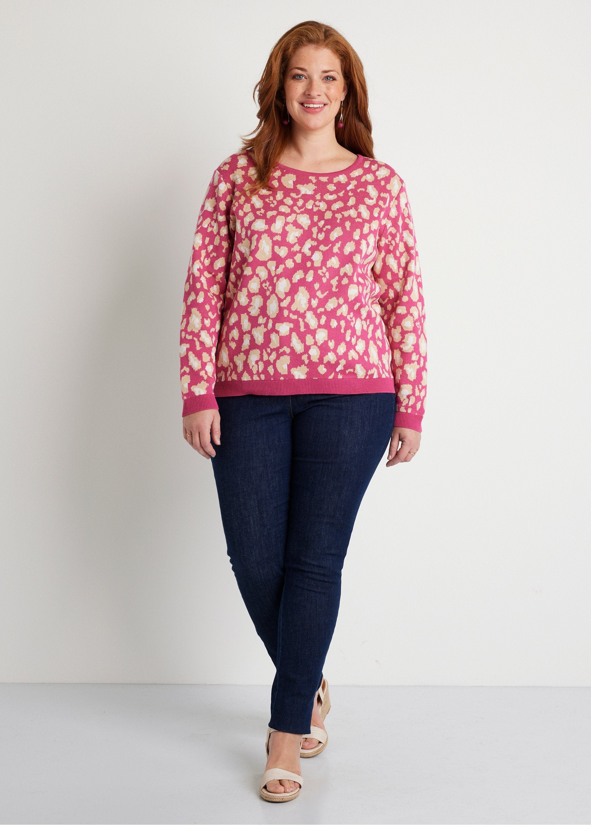 Jersey_cuello_redondo_estampado_leopardo_Rosa_SF1_curvy