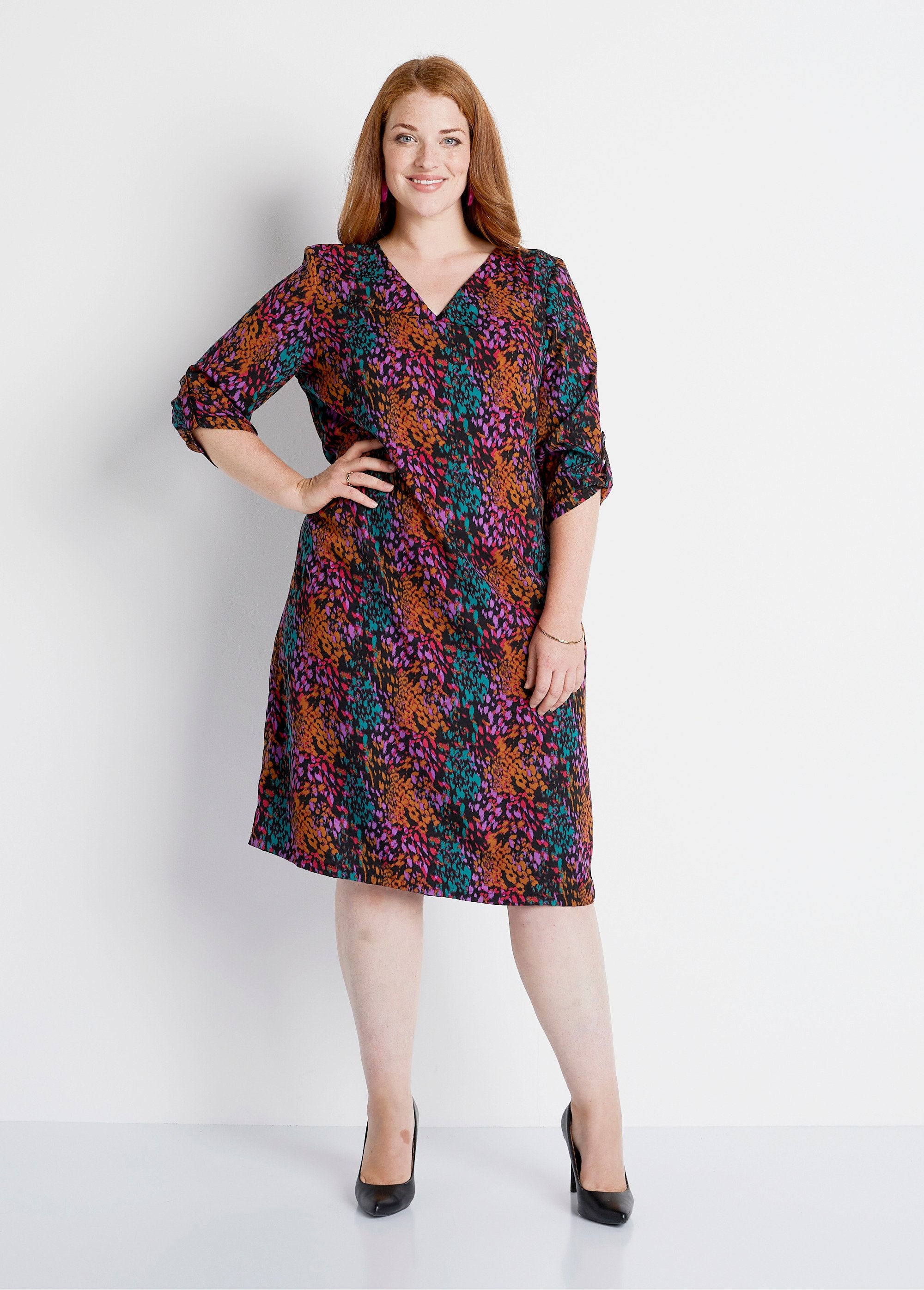 Vestido_corto_suelto_recto_estampado_diablillo_multicolor_FA1_curvy