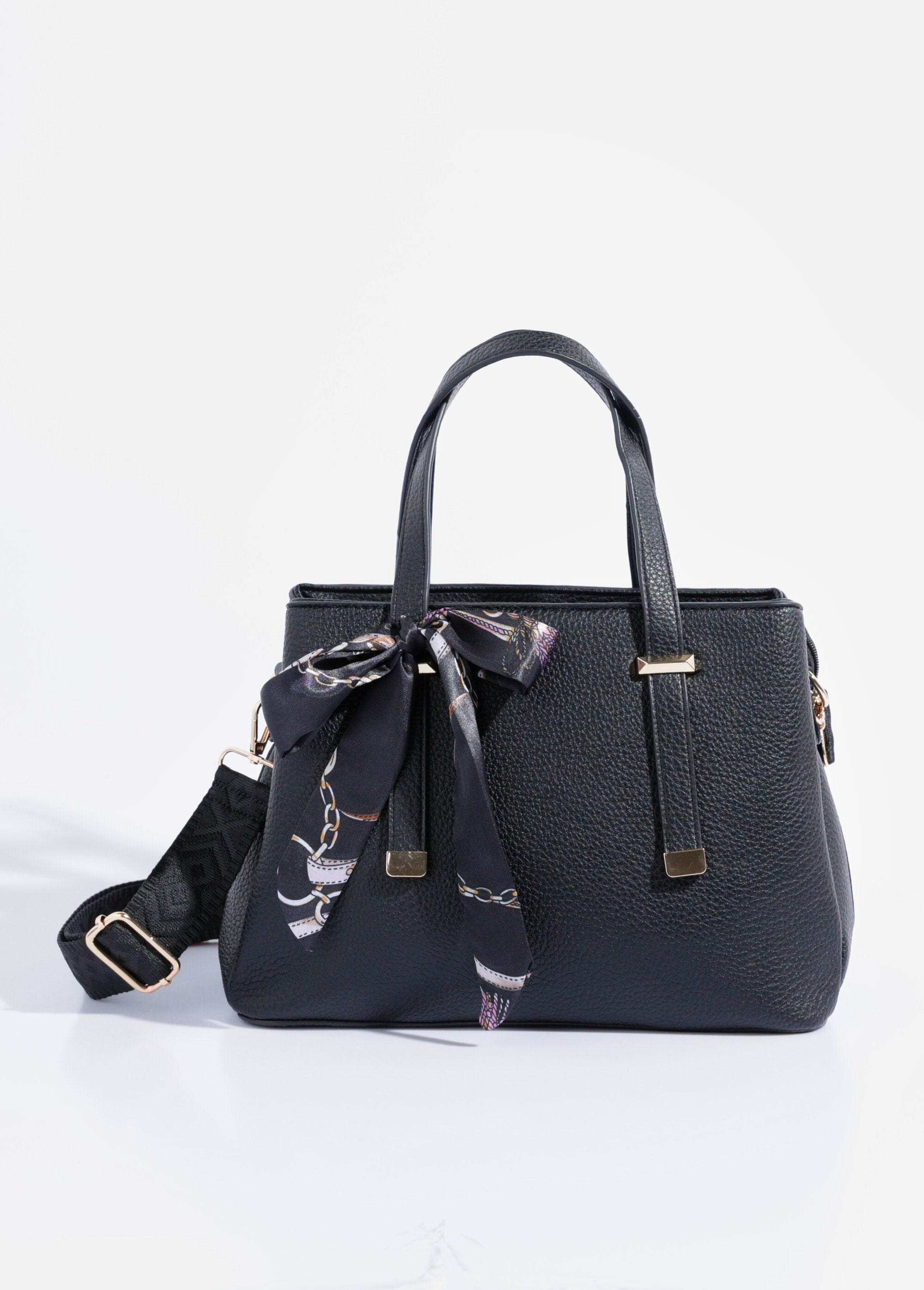 Bolso_para_llevar_al_hombro_o_en_la_mano._Negro_FA1_slim