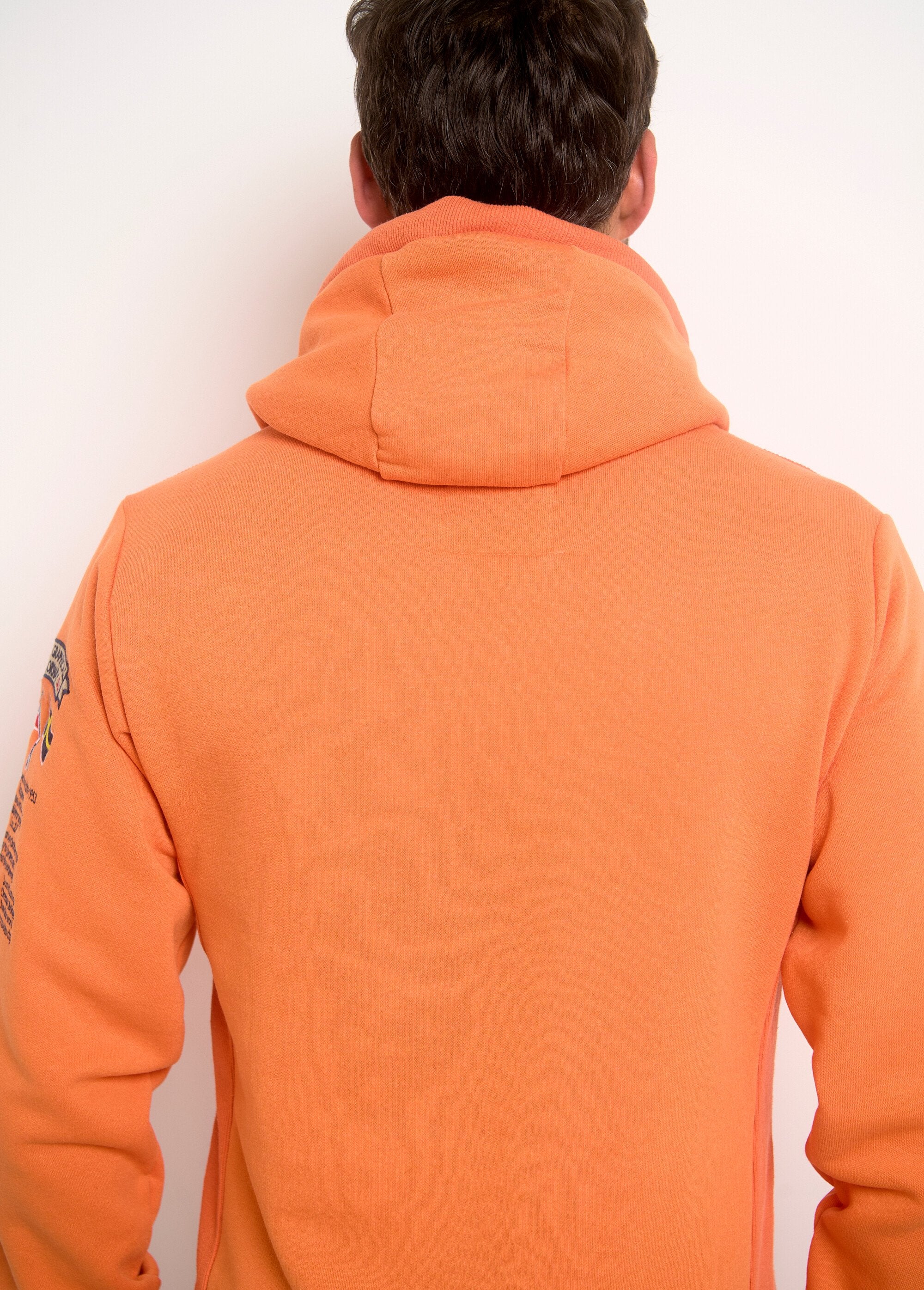 Sudadera_con_capucha_de_manga_larga_y_media_cremallera_Naranja_neón_DO2_slim